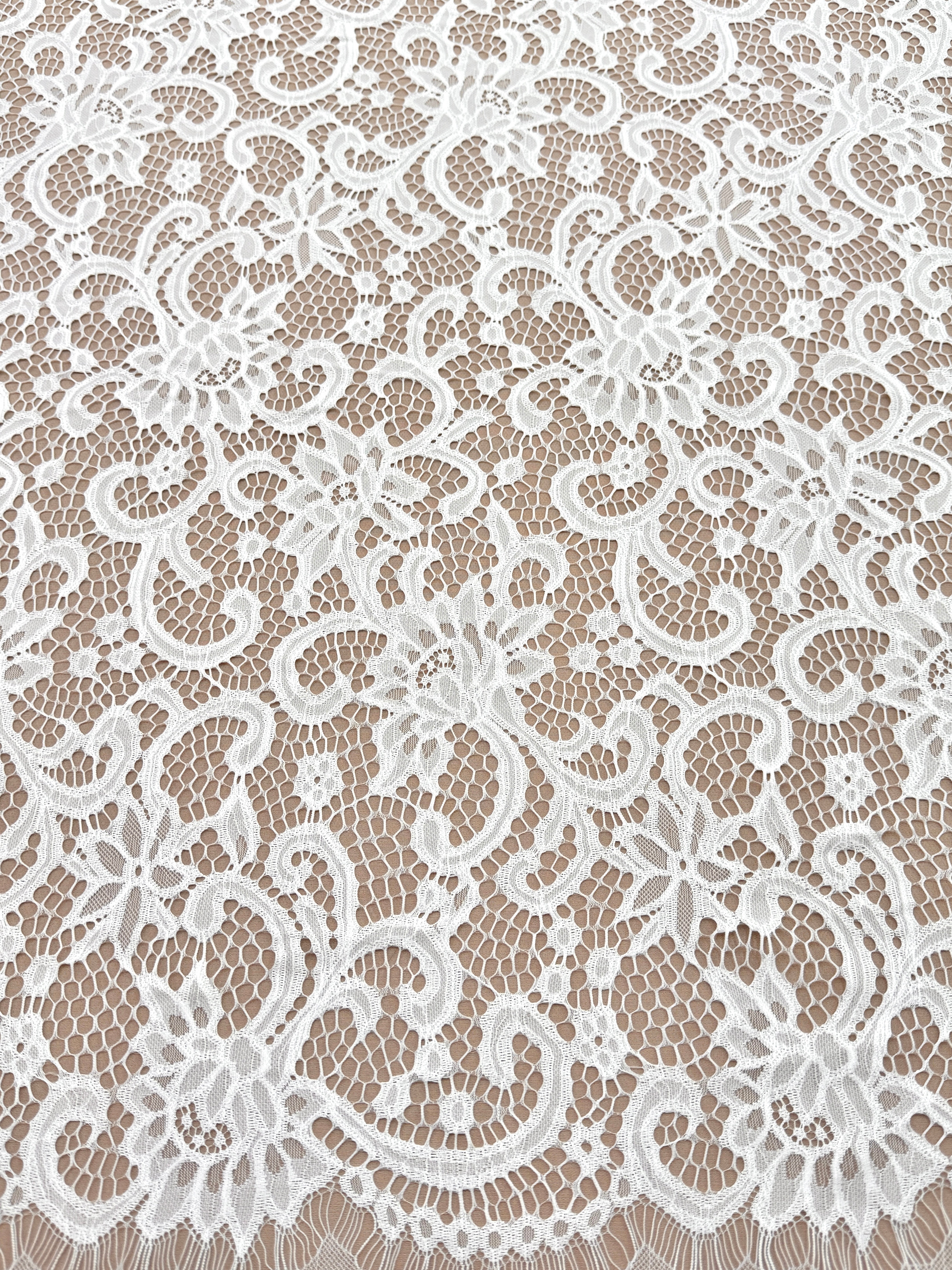 Csipke Chantilly Ivory - Szalag 3 m