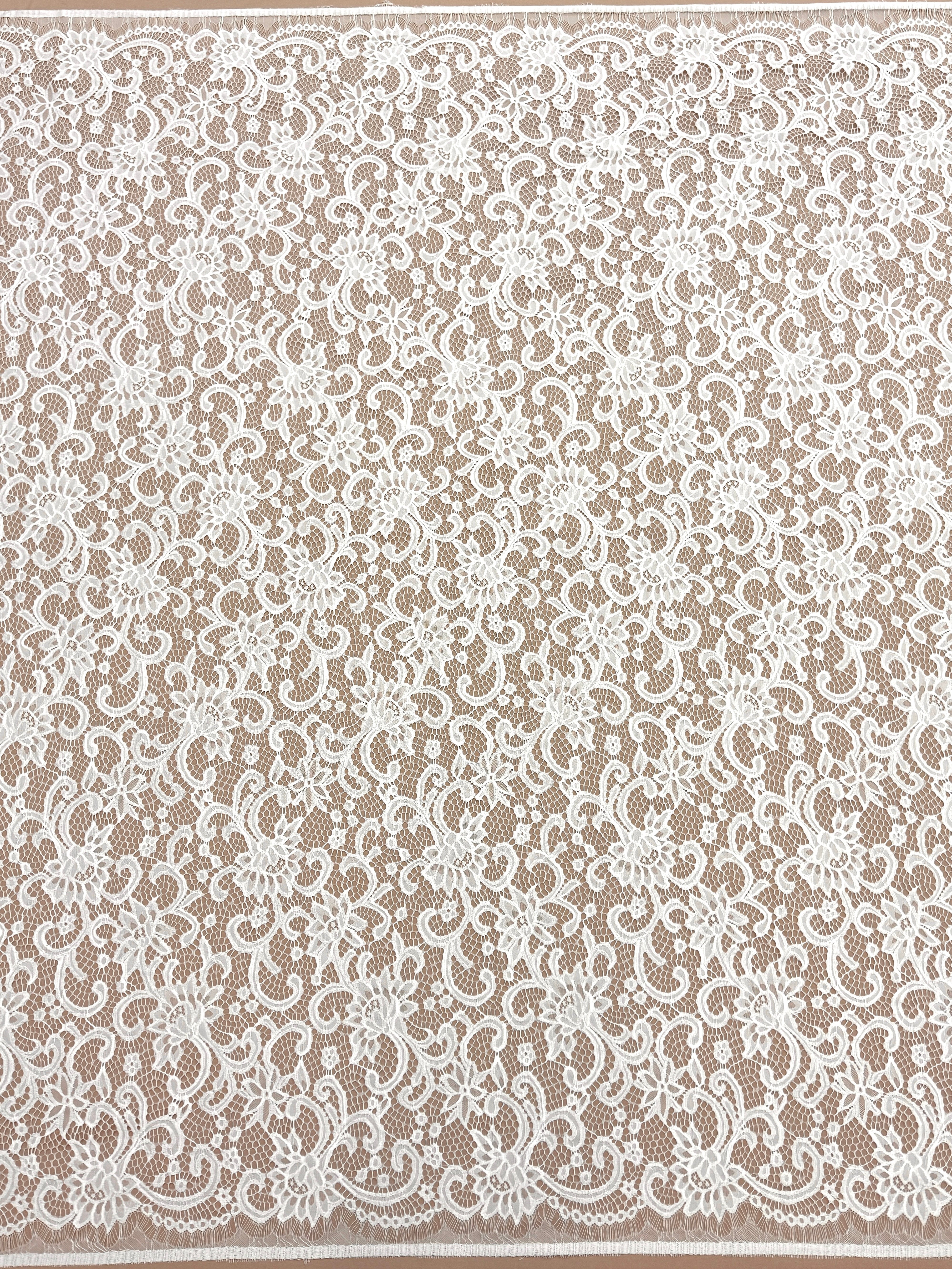 Dantelă Chantilly Ivory - Cupon 3 m
