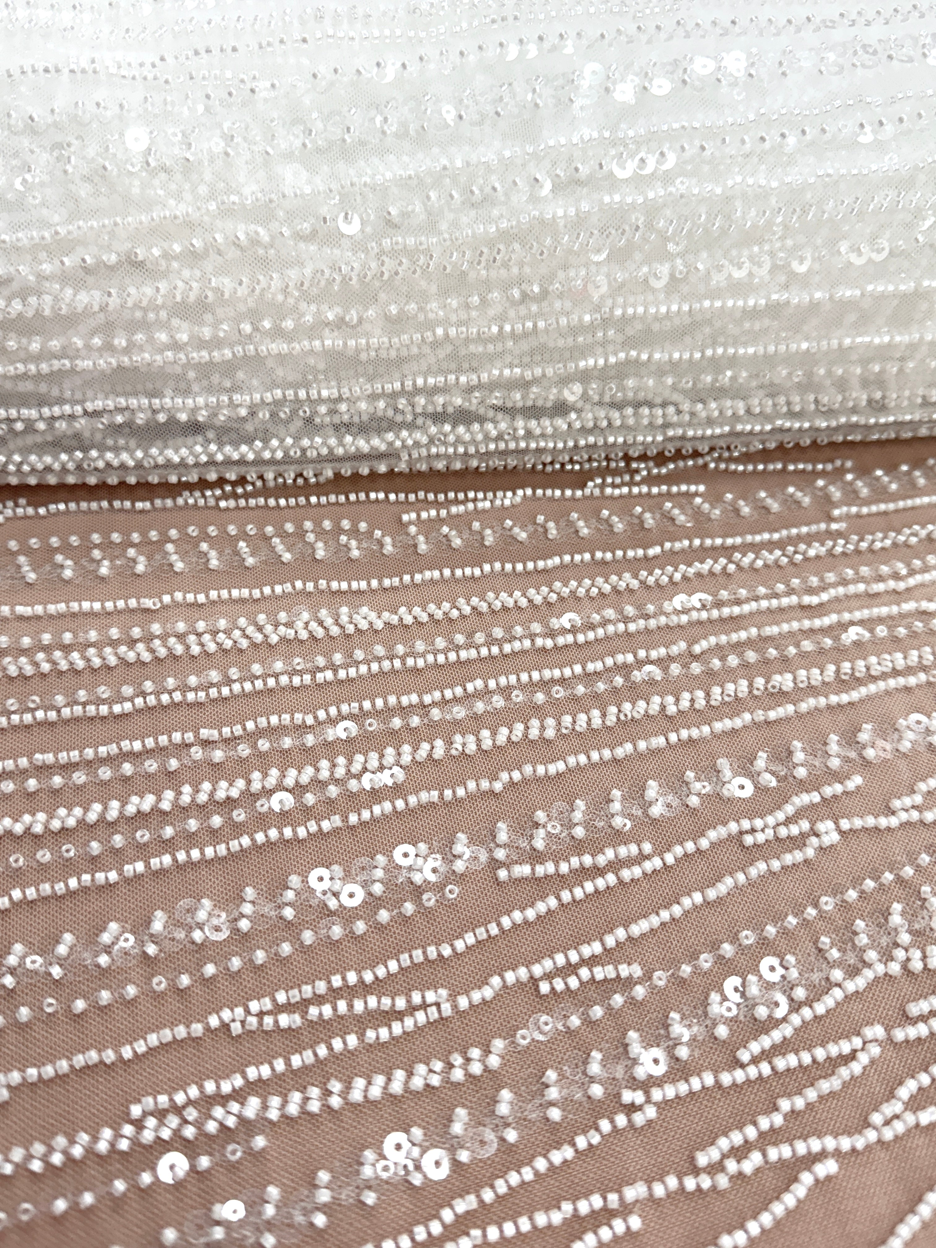 Dantela Couture Ivory cu Panou, cu Margele si Paiete