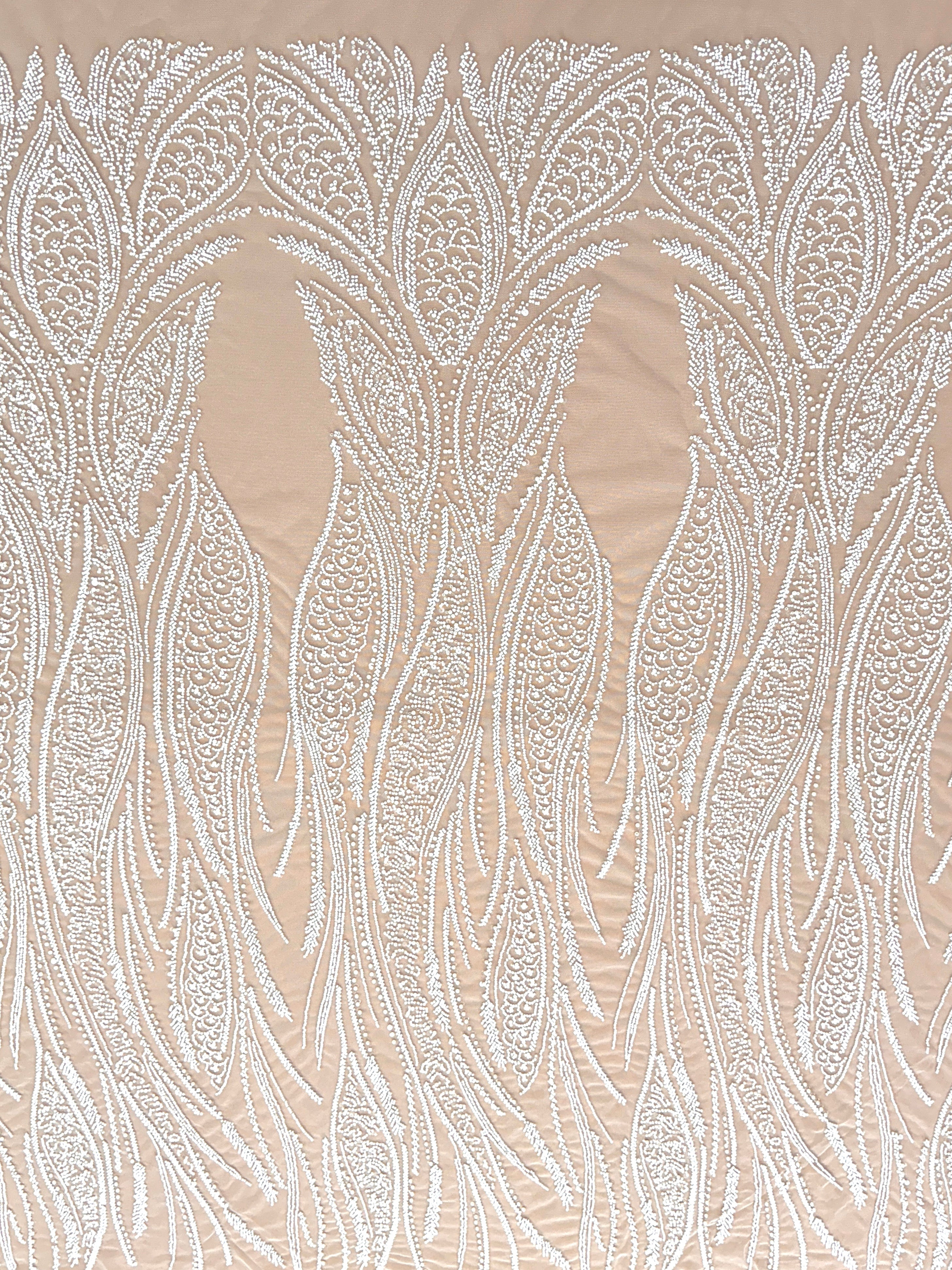 Csipke Couture Ivory panellel, gyöngyökkel, gyöngyöcskékkel és flitterekkel
