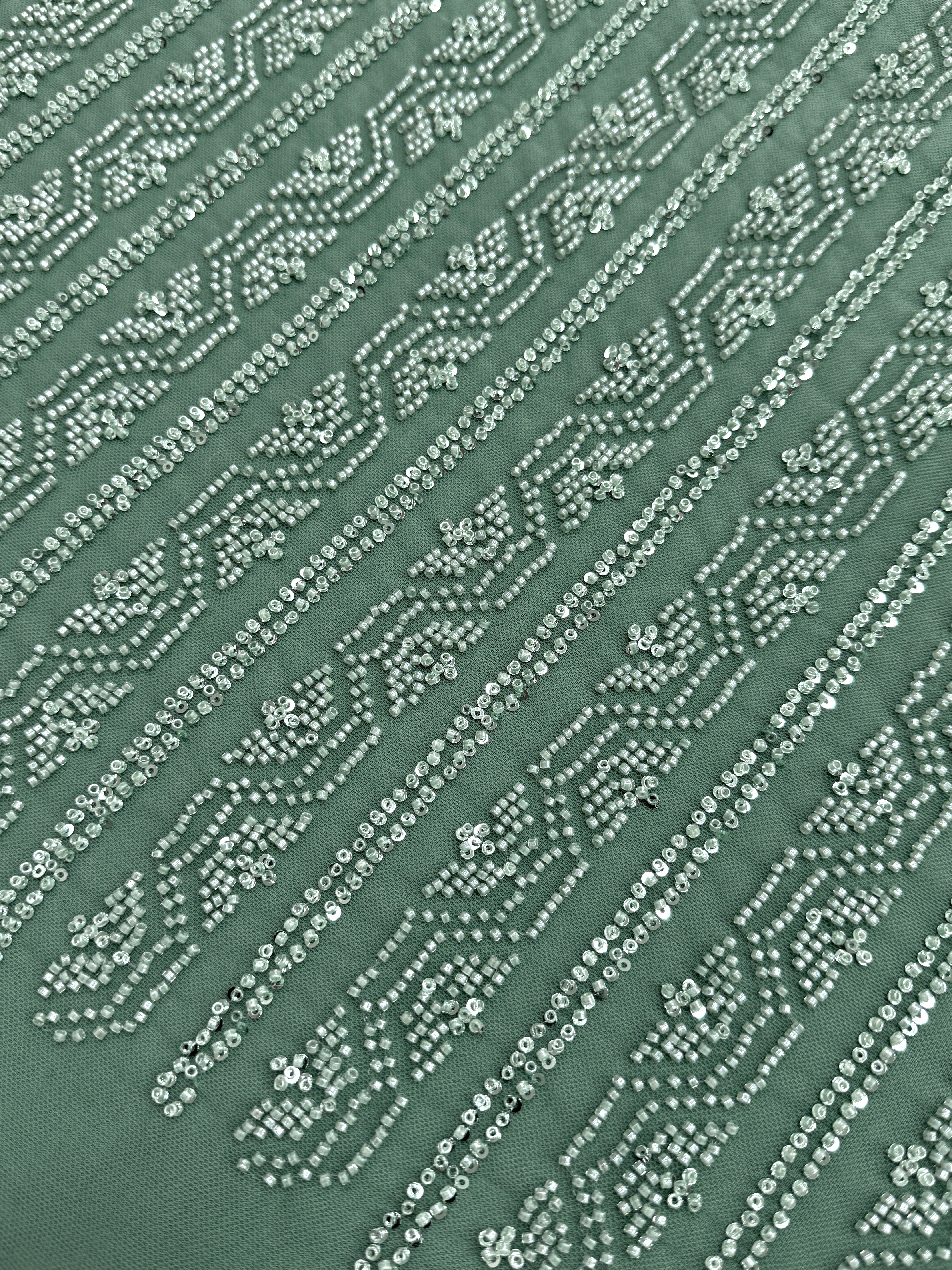 Dantela Couture Verde Prafuit cu Model Geometric, cu Margele
