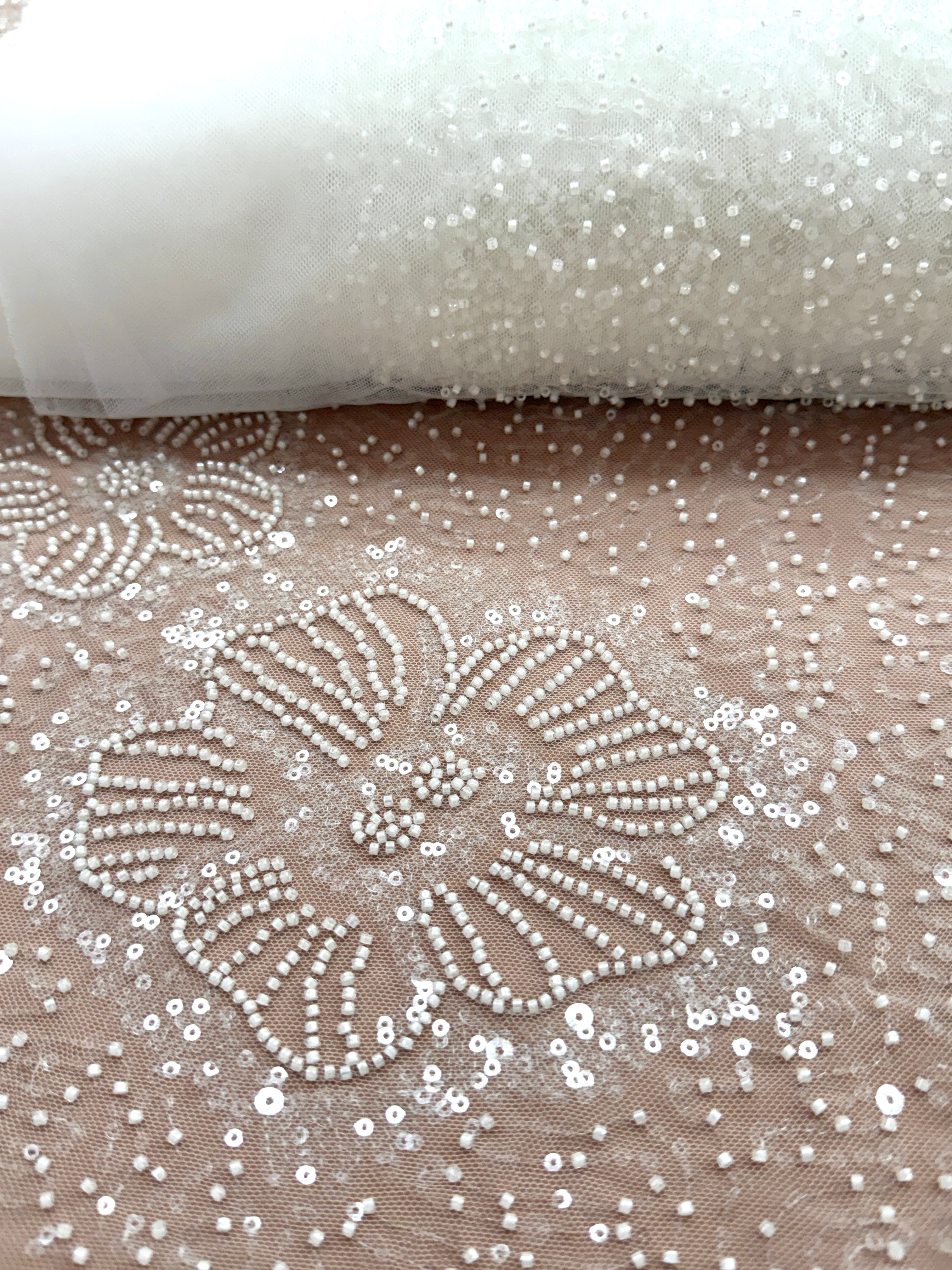 Dantela Couture Ivory cu Model Floral, cu Margele si Paiete