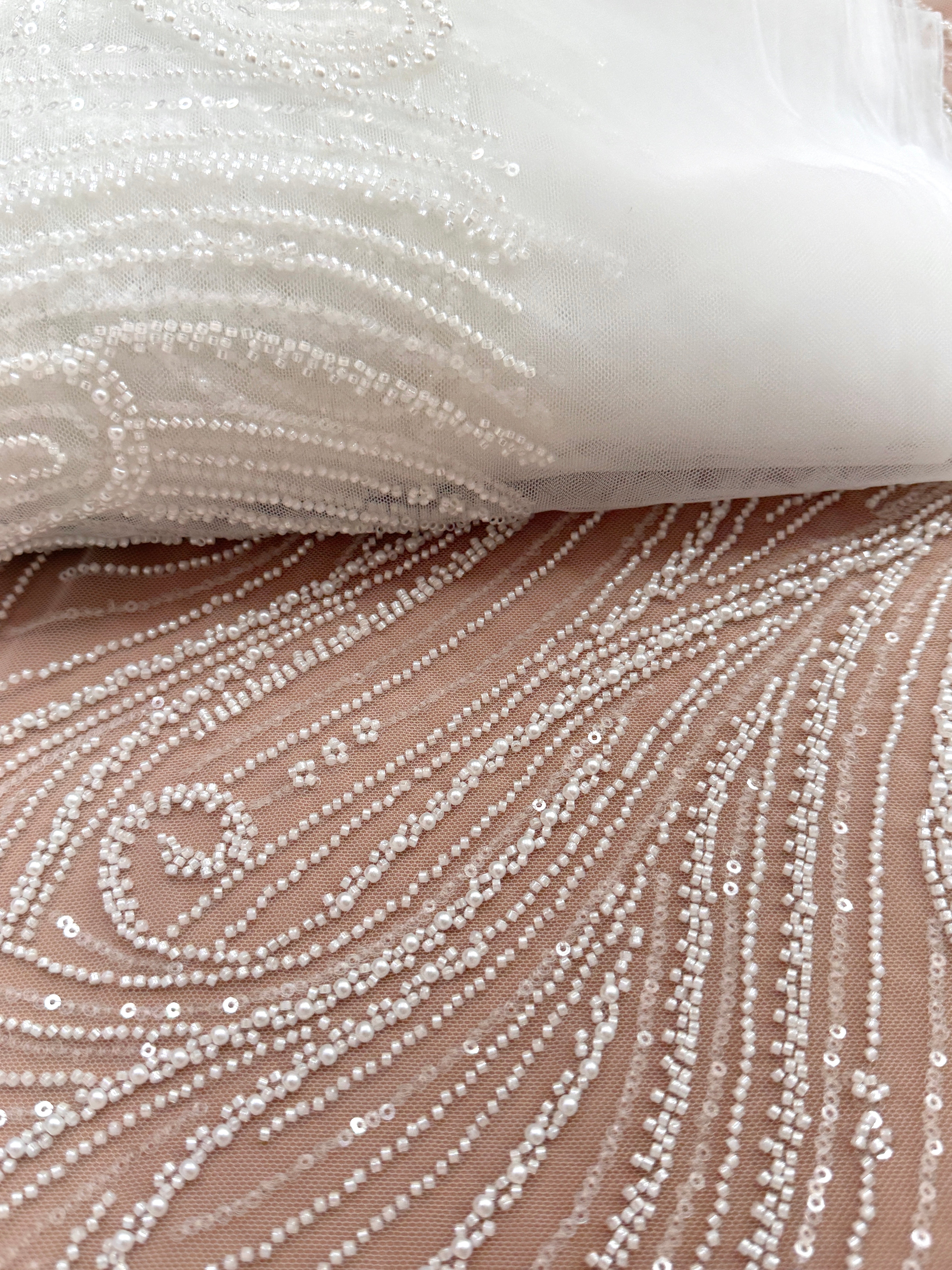 Dantela Couture Ivory cu Model Geometric, cu Perle, Margele si Paiete