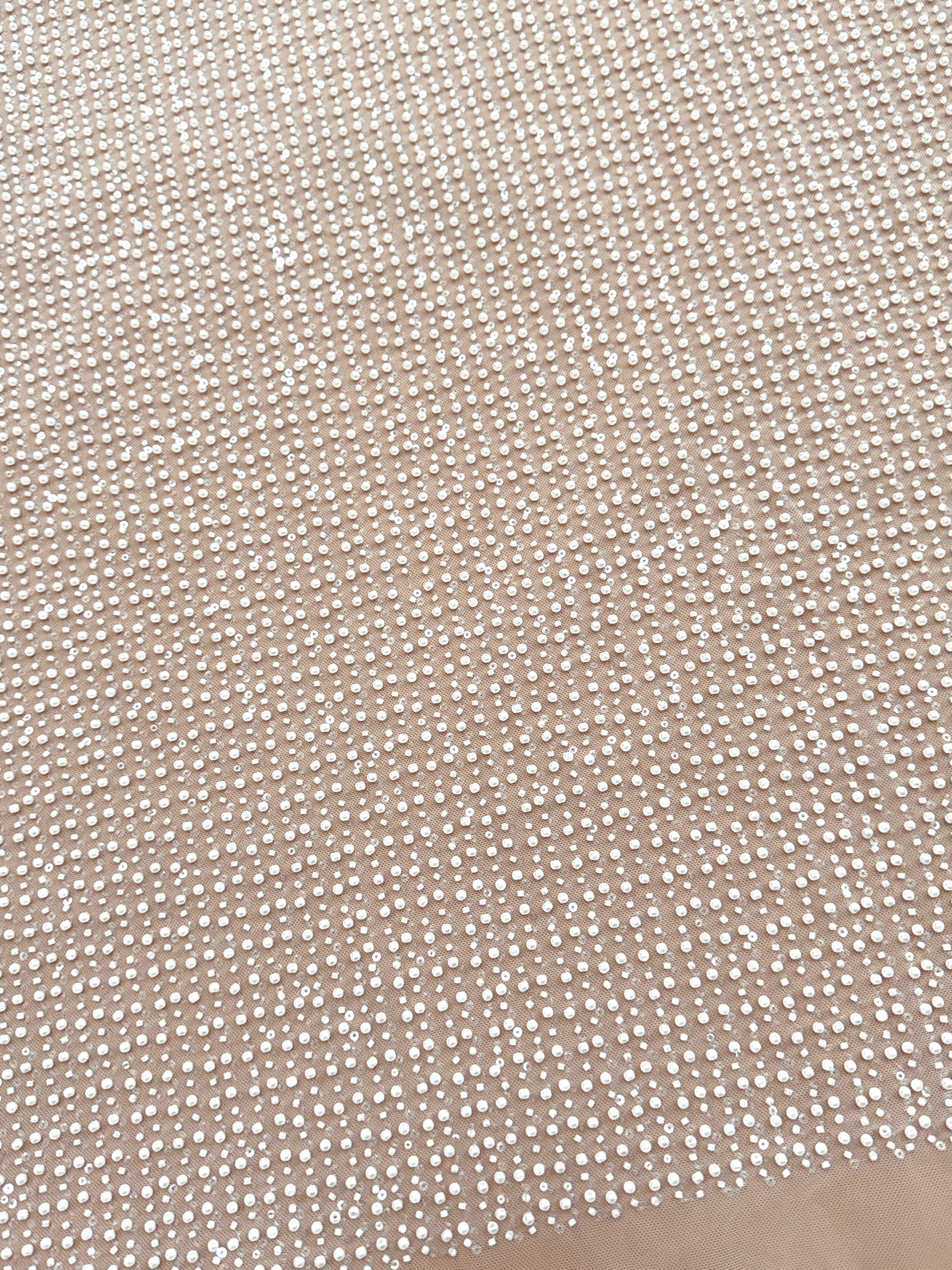 Csipke Couture Ivory általános modell, gyöngyökkel, gyöngyszemekkel és flitterekkel