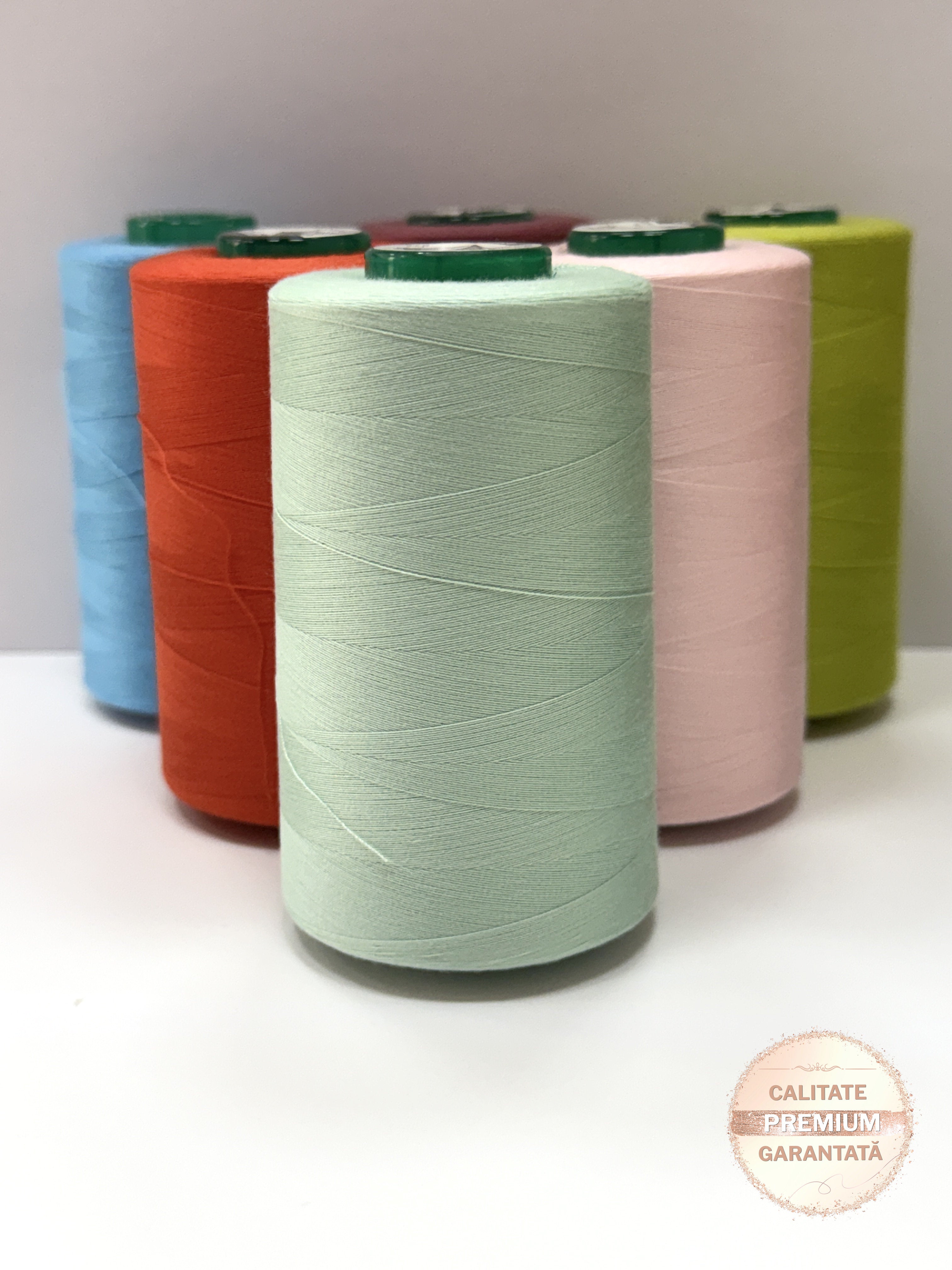 Ata de cusut Gri Antracit, 100% Spun Polyester (120)