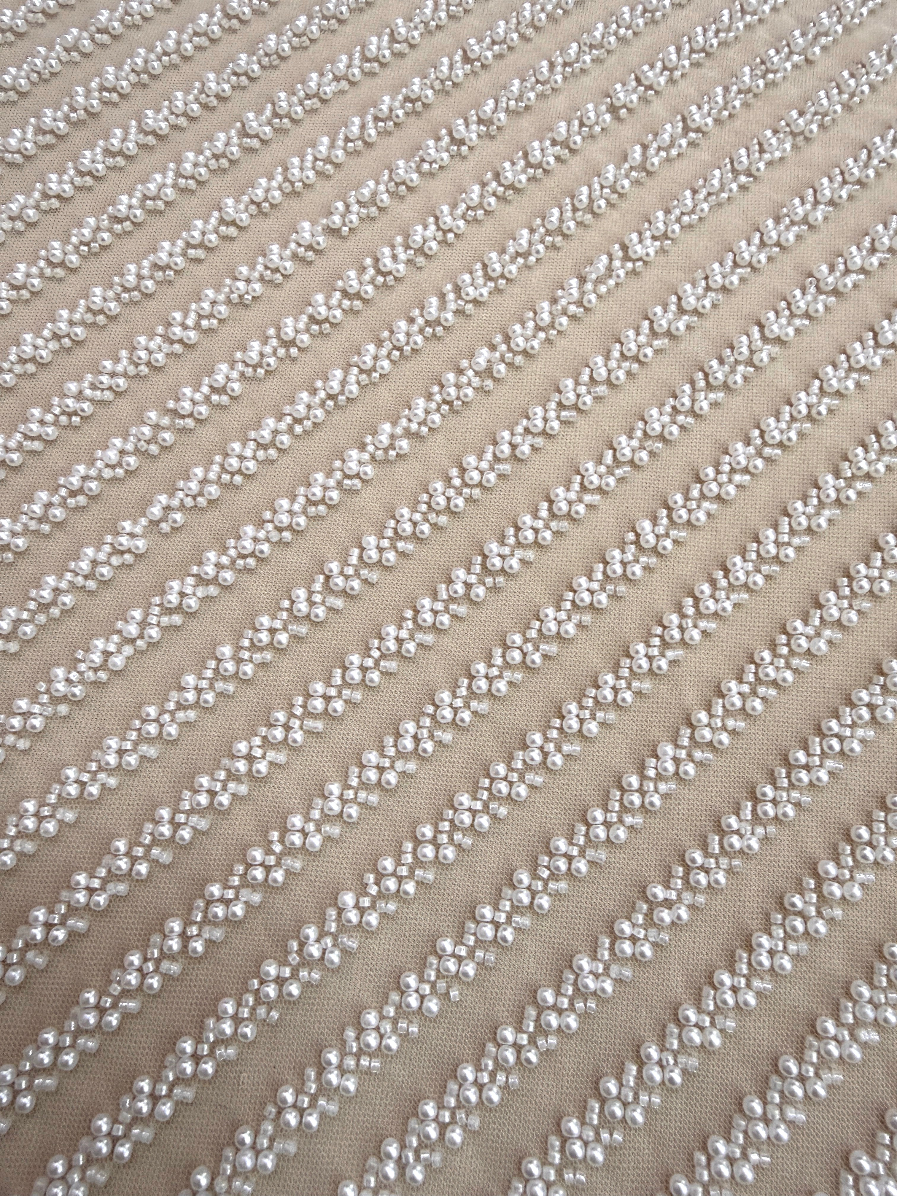 Dantela Couture Ivory cu Model Liniar, cu Perle si Margele