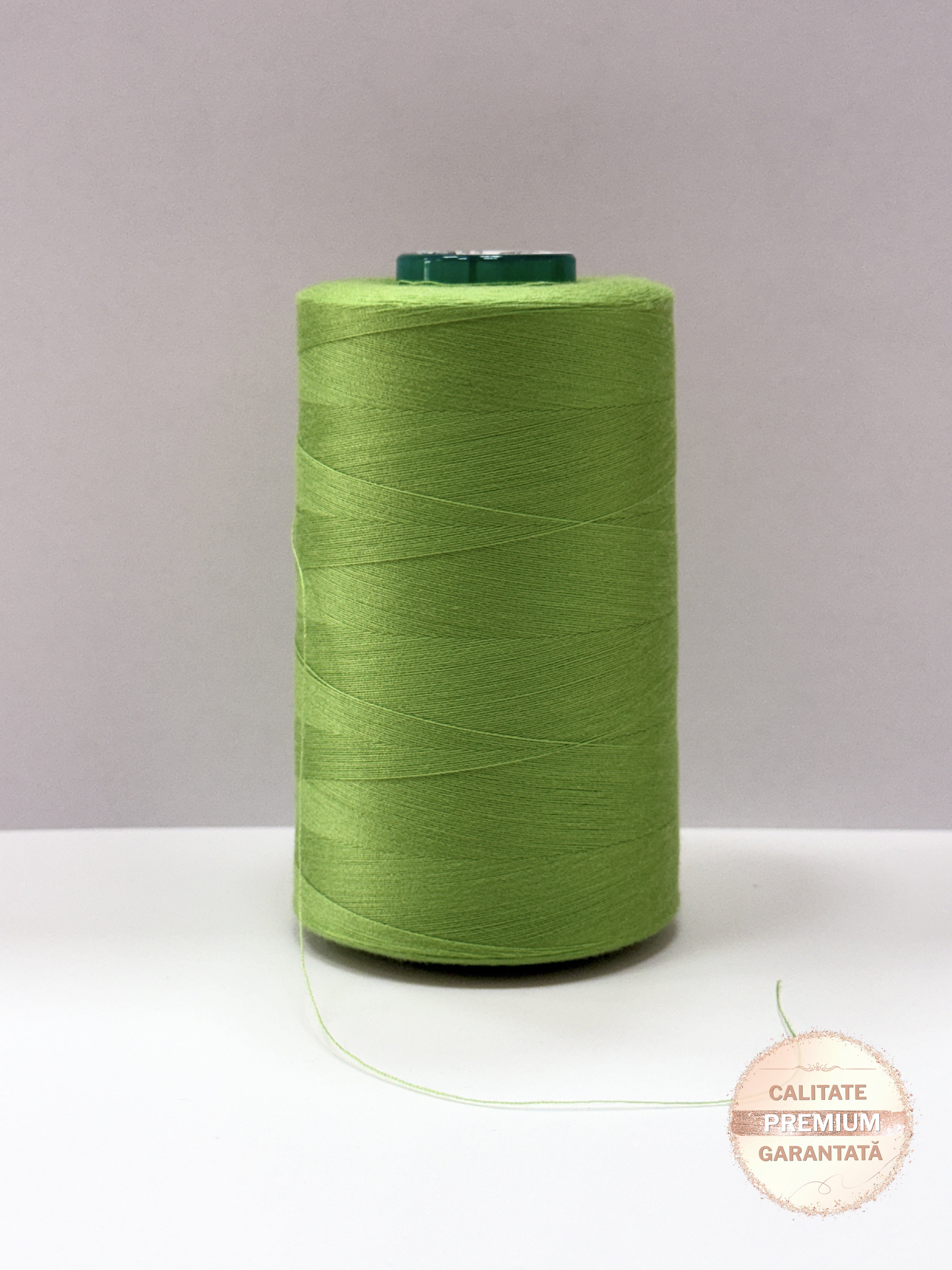 Ata de cusut Verde Aprins, 100% Spun Polyester (120)