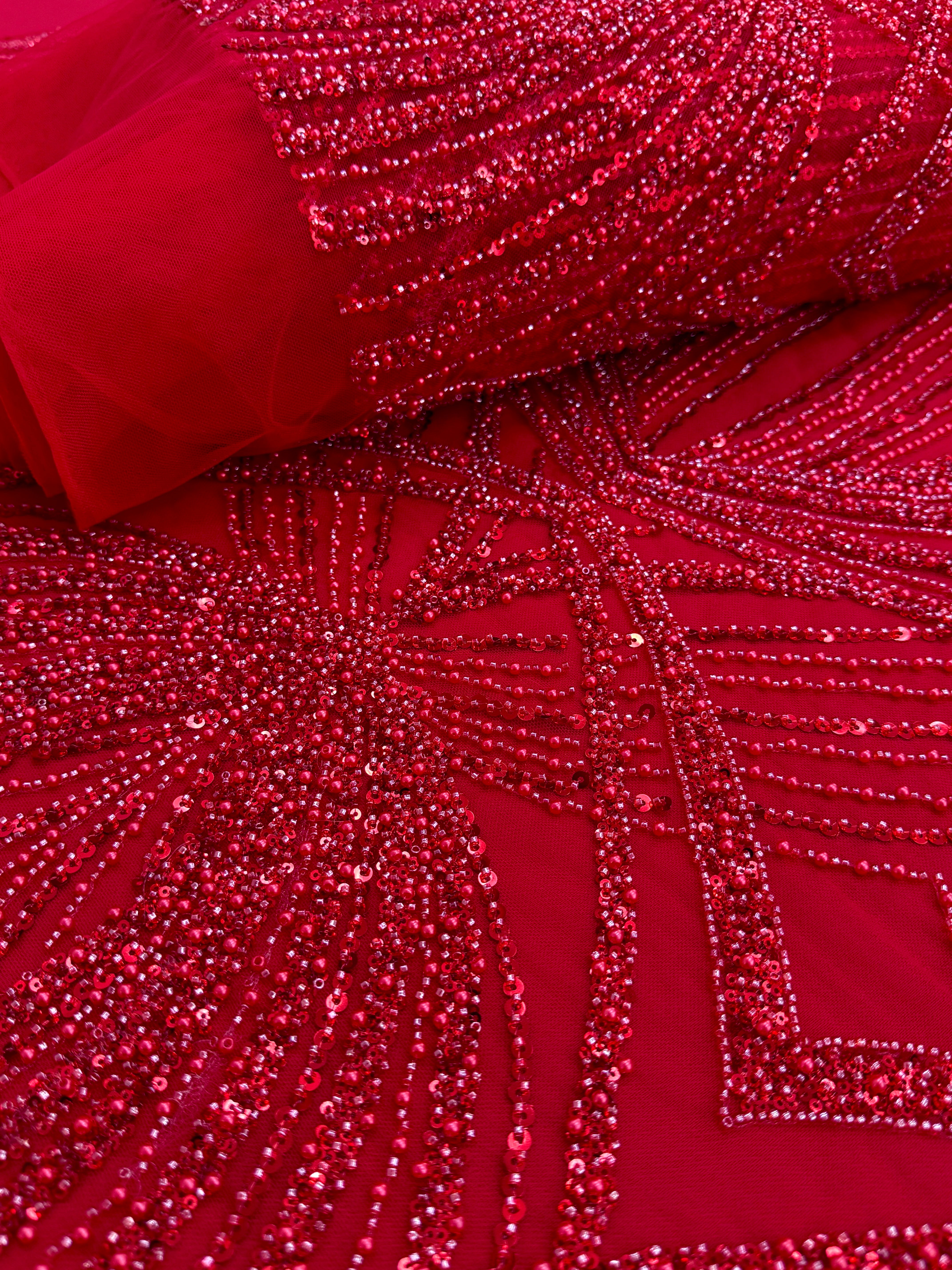 Rózsaszín Csipke Couture geometrikus mintával, gyöngyökkel, gyöngyöcskékkel és flitterekkel