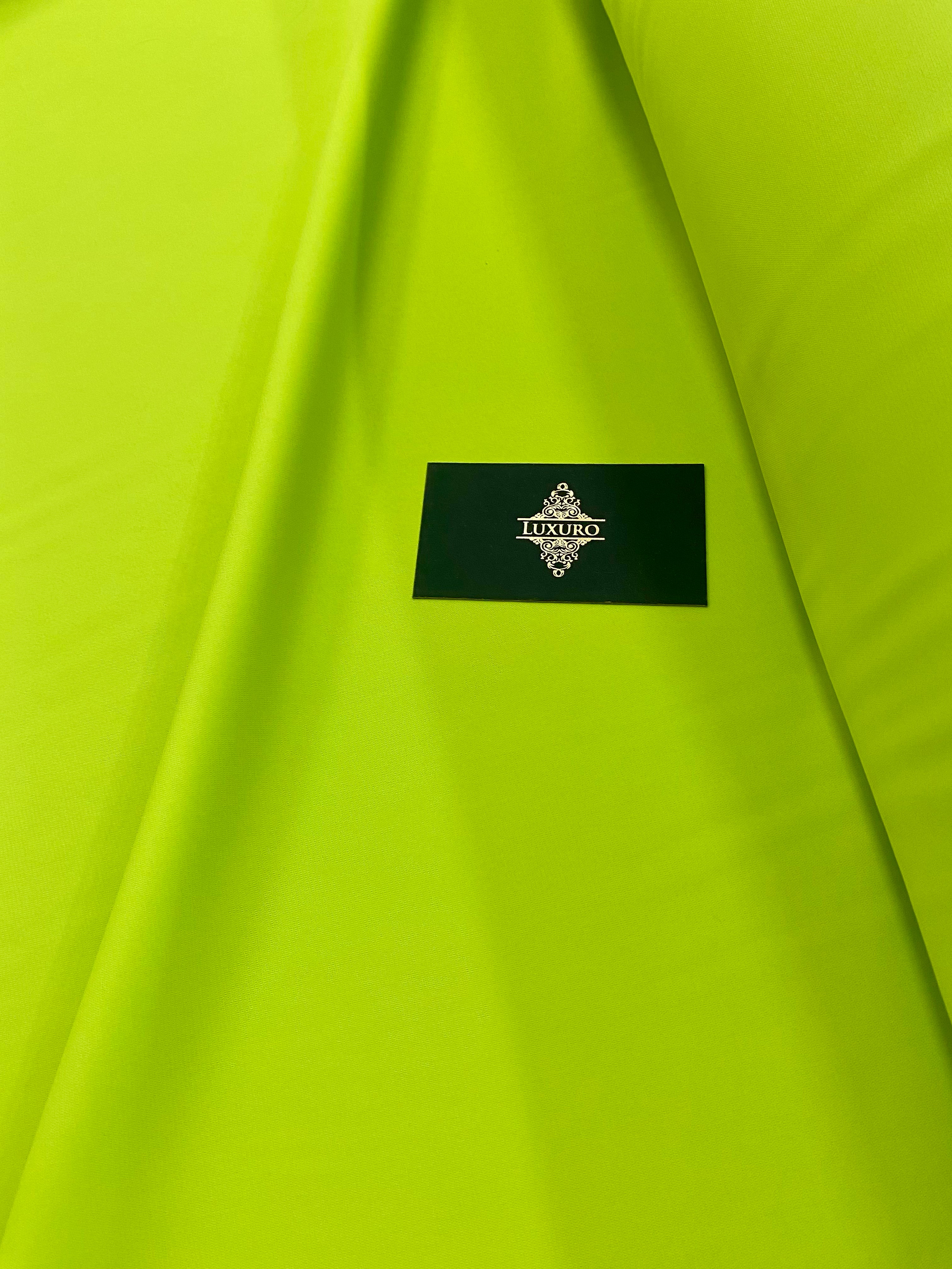 Pisztácia színű rugalmas tripla voile