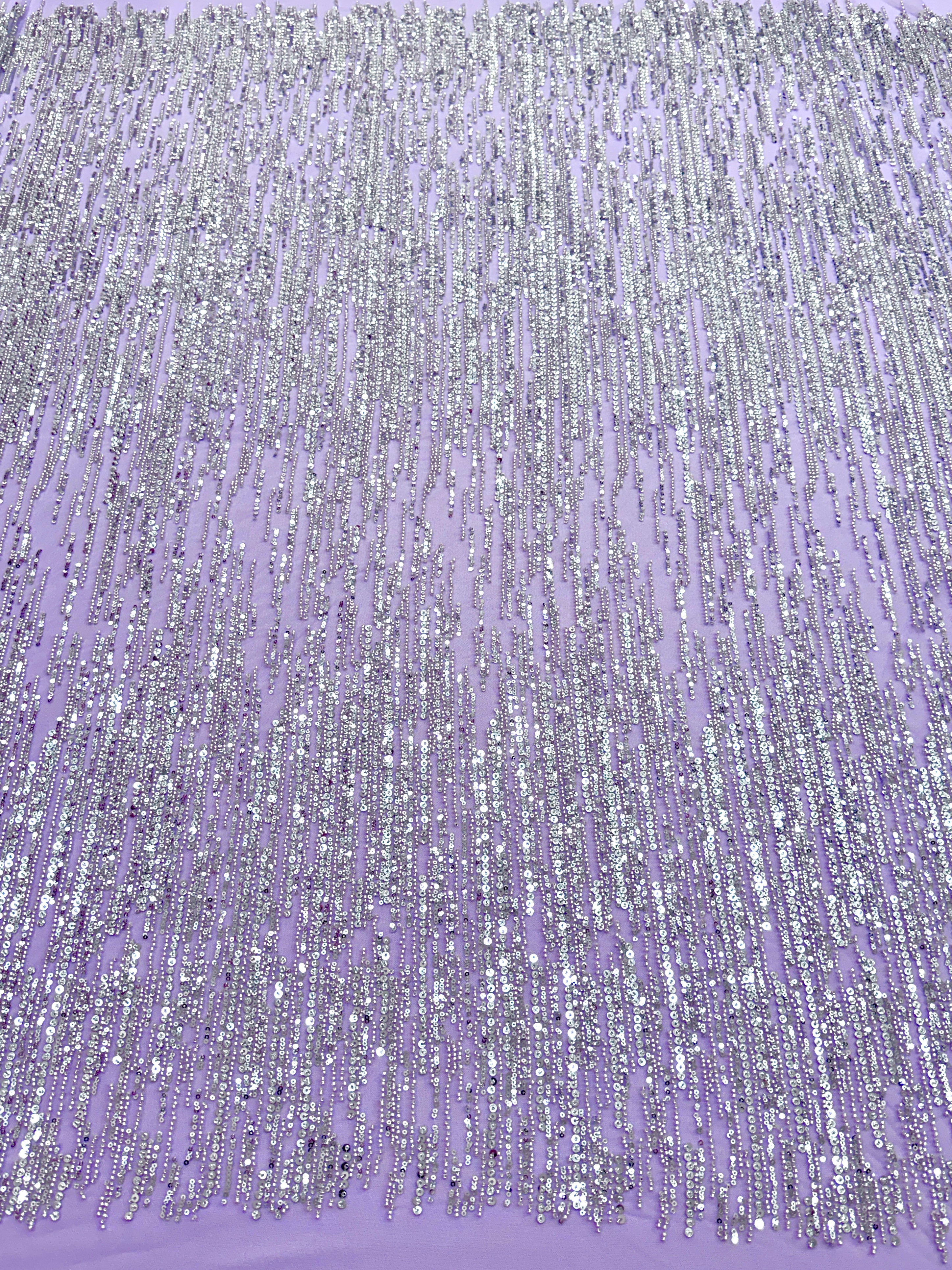 Dantela Couture Argintie pe Tulle Lavanda cu Model Liniar, cu Margele si Paiete