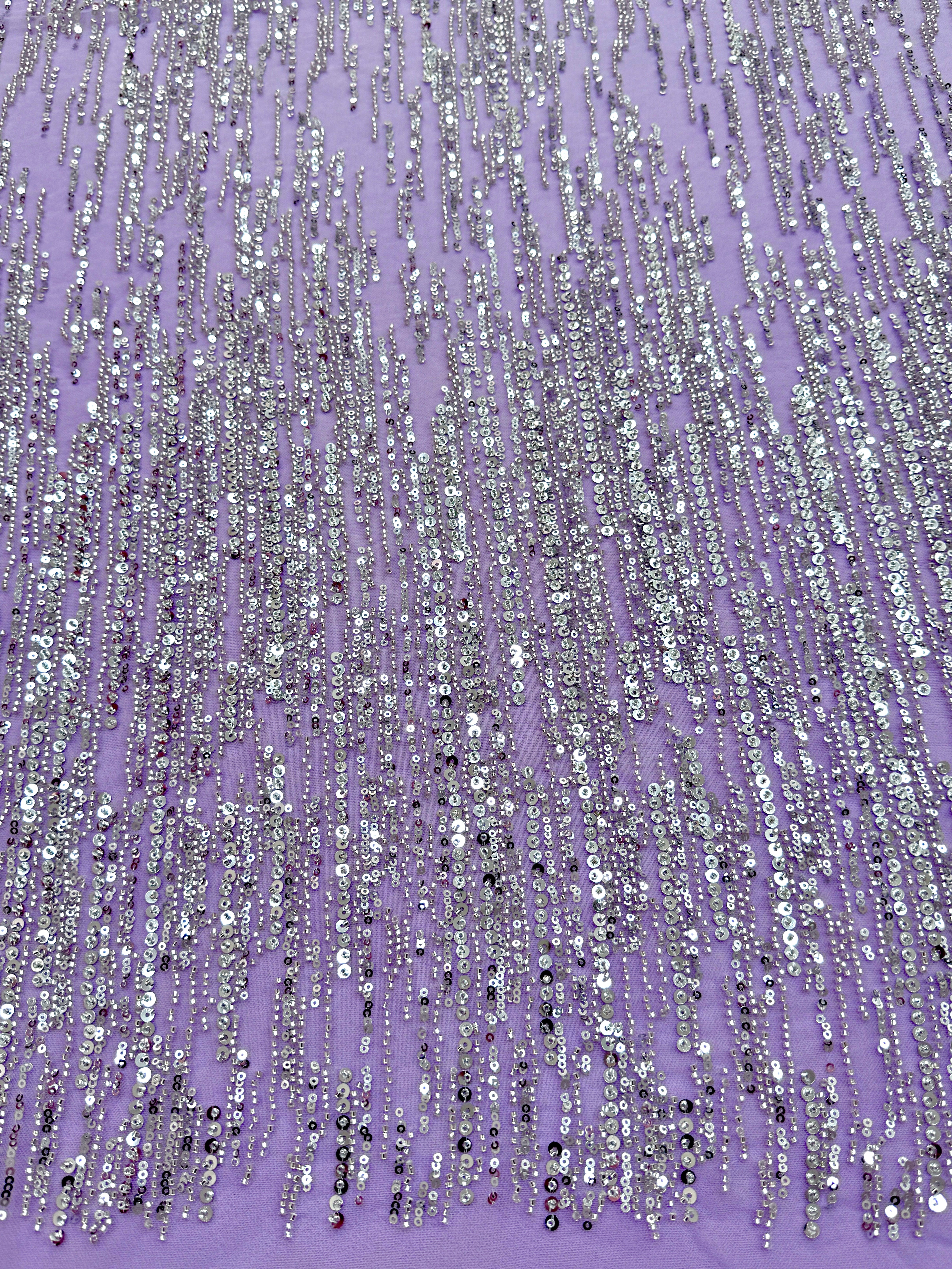 Dantela Couture Argintie pe Tulle Lavanda cu Model Liniar, cu Margele si Paiete