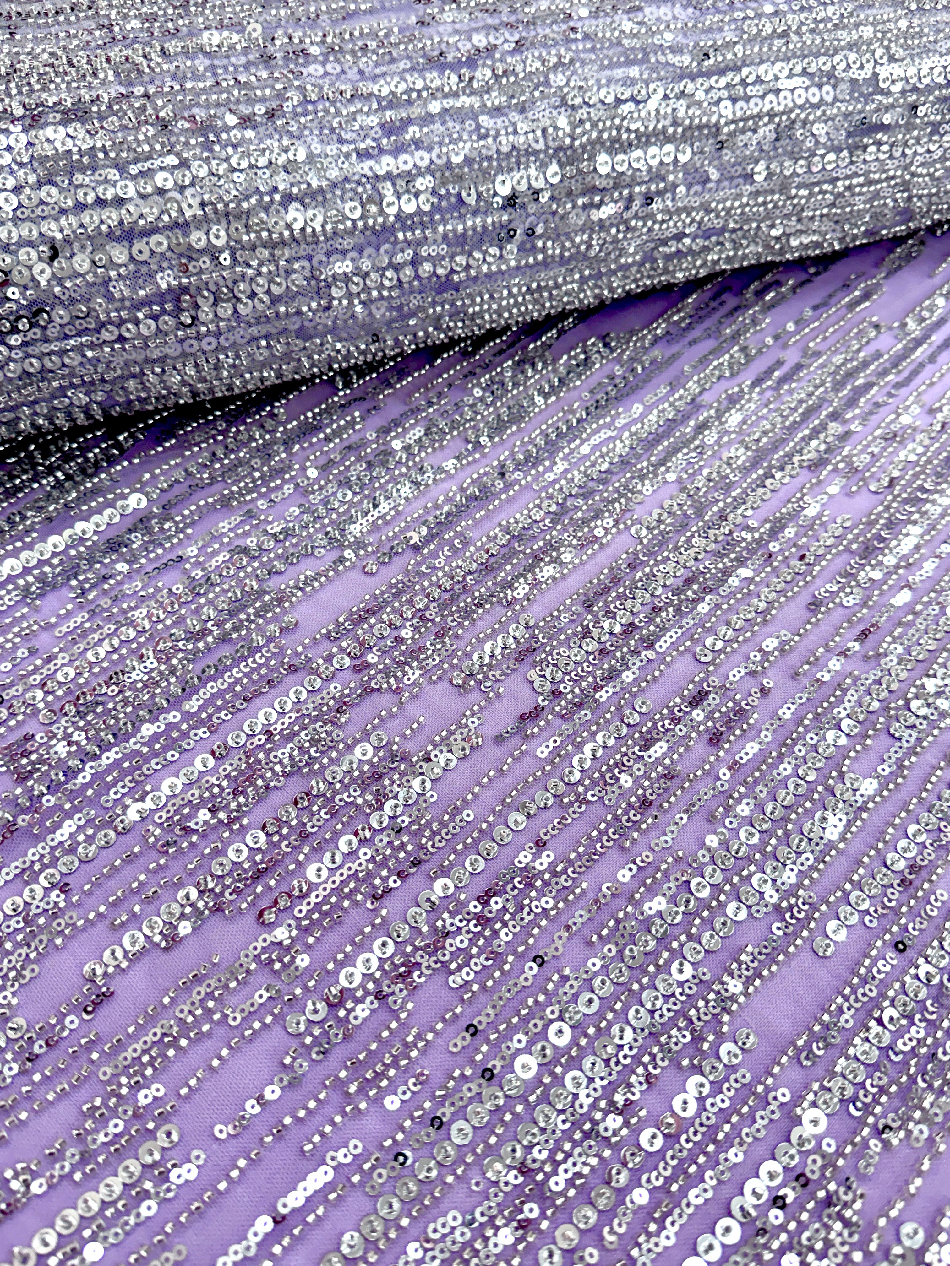 Dantela Couture Argintie pe Tulle Lavanda cu Model Liniar, cu Margele si Paiete