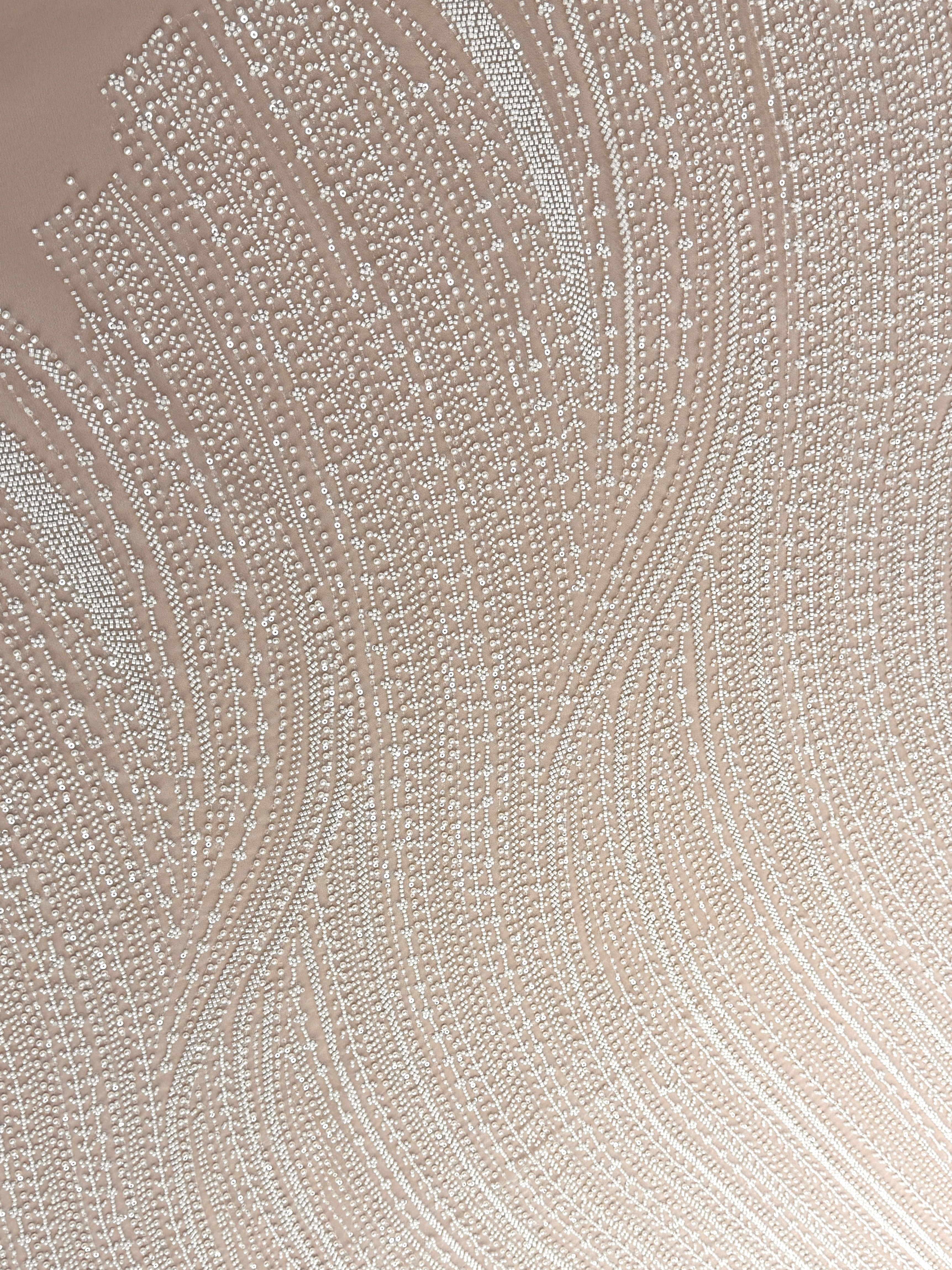 Dantela Couture Ivory cu Model Liniar, cu Perle, Margele si Paiete