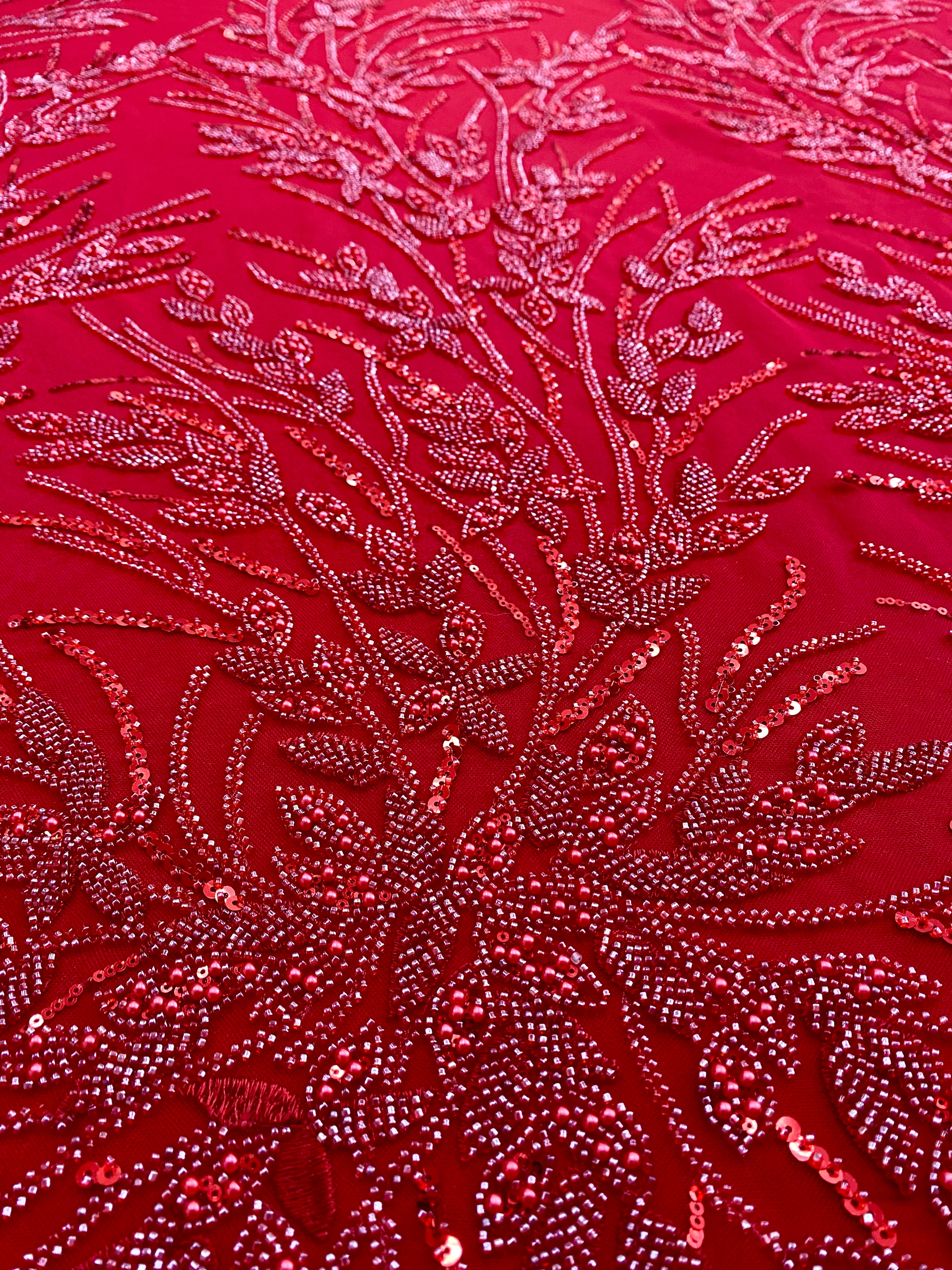 Dantela Couture Rosie cu Model Floral, Perle, Margele si Paiete