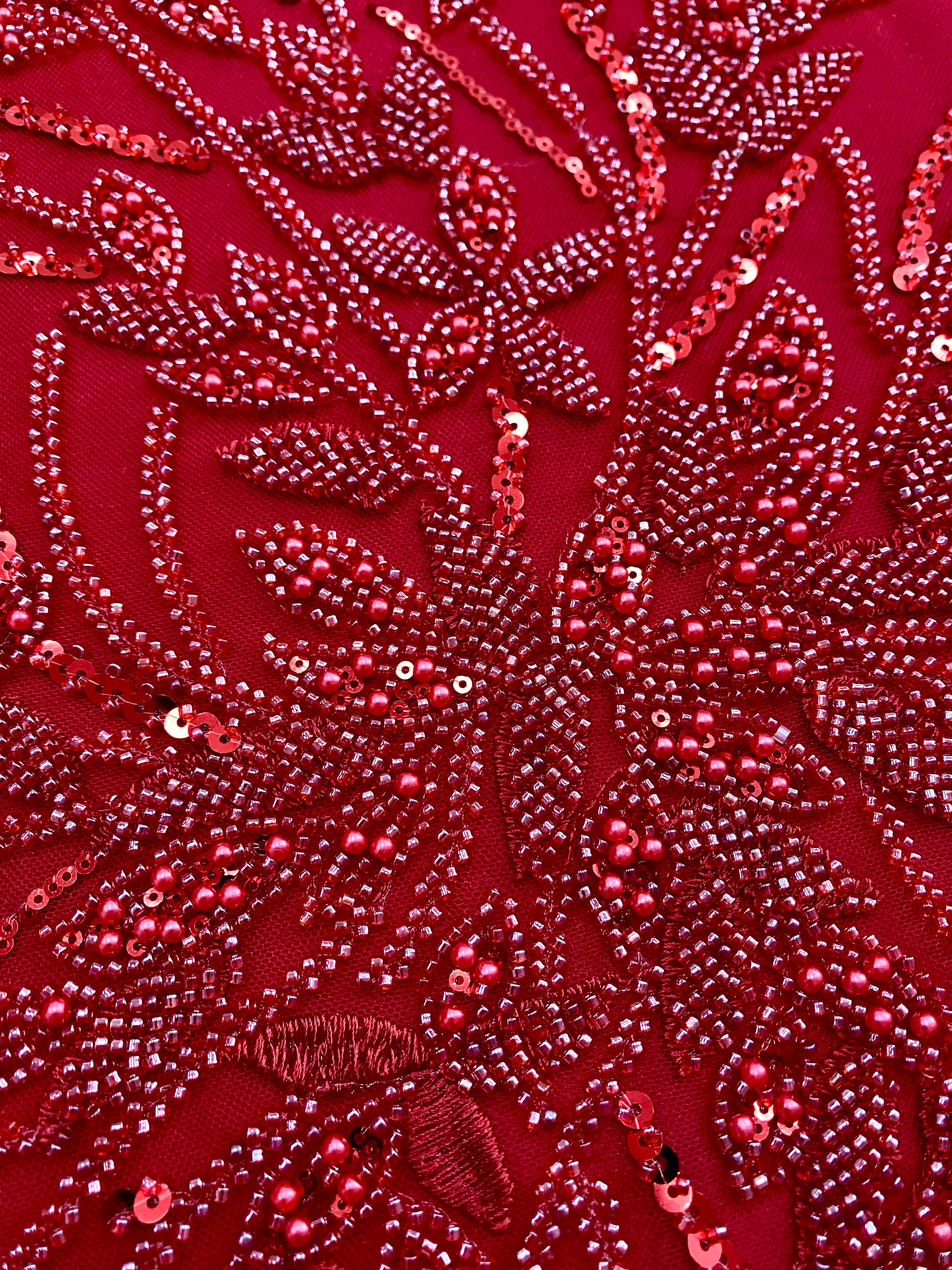 Dantela Couture Rosie cu Model Floral, Perle, Margele si Paiete