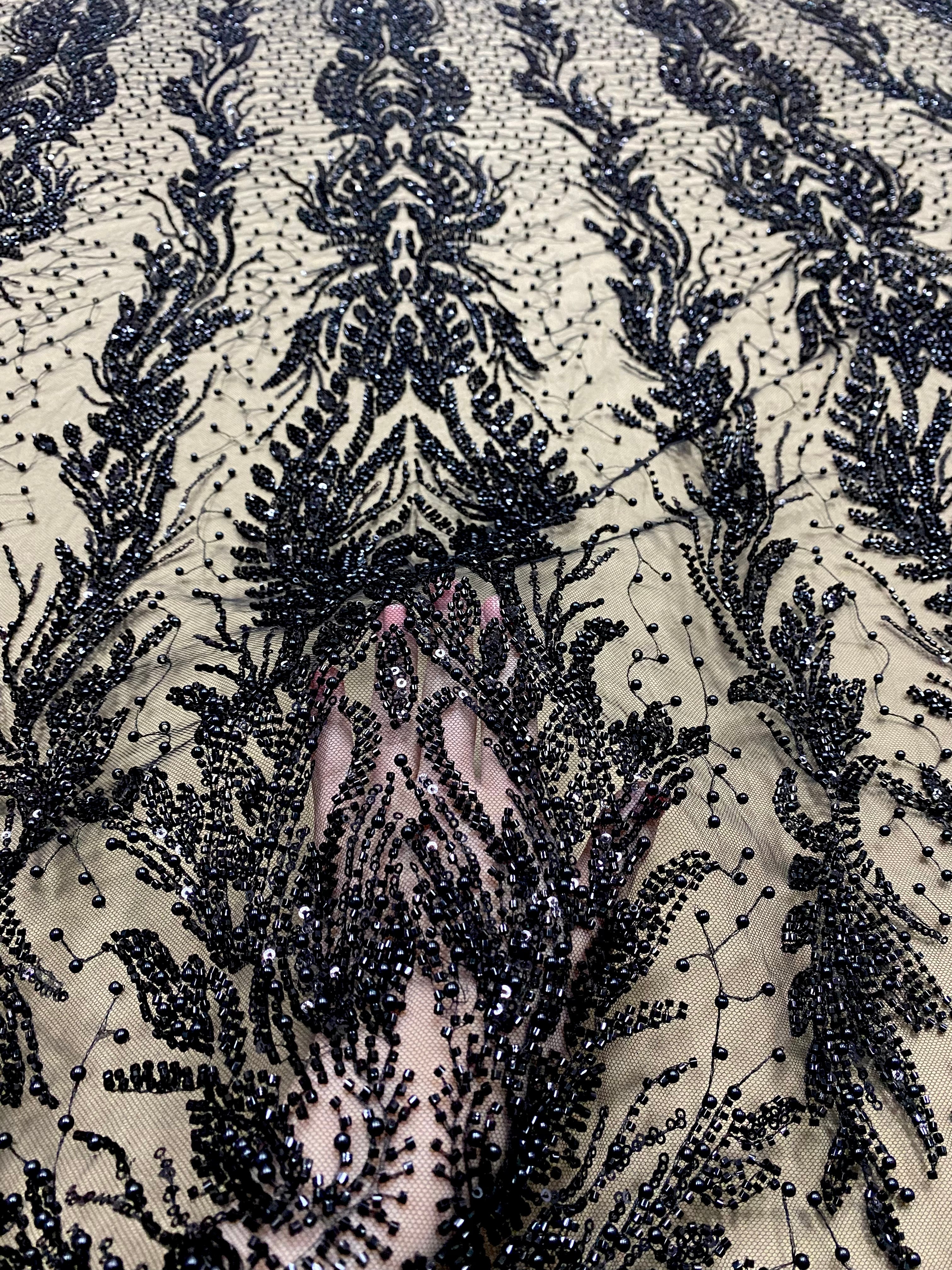 Dantela Couture Neagra cu Model Simetric, cu Perle, Margele si Paiete
