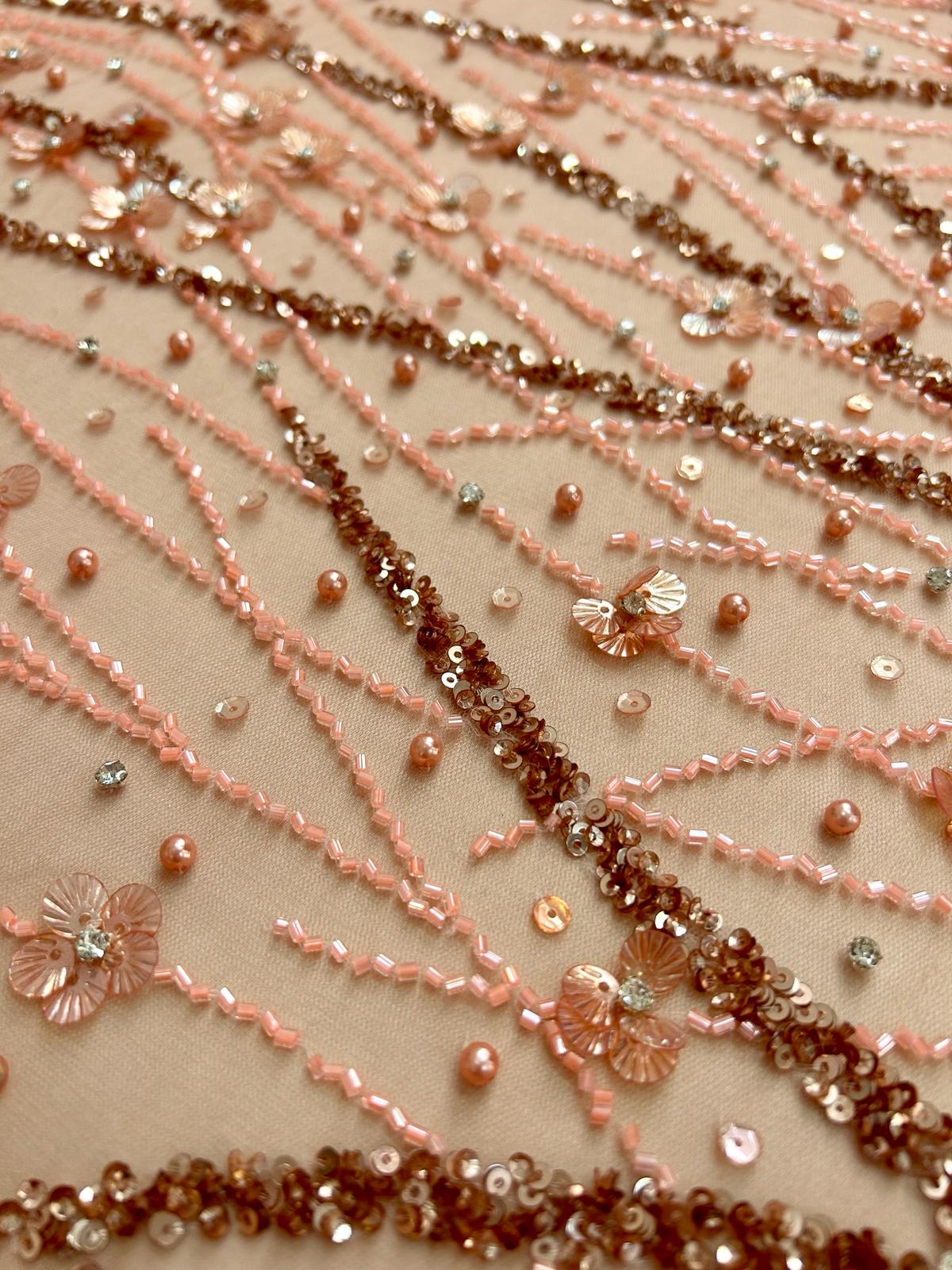 Arany Rose Haute Couture csipke
