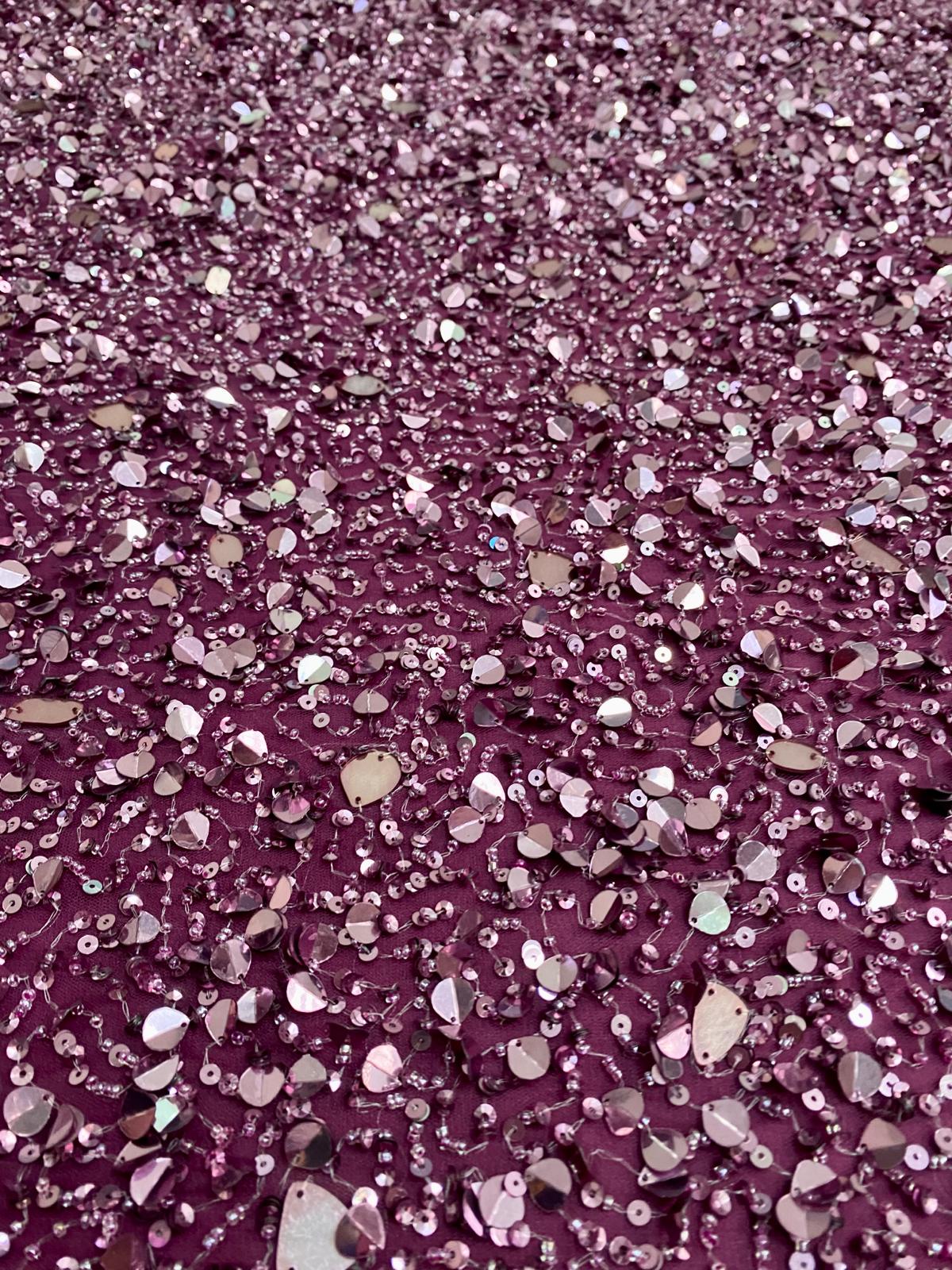 Sötét magenta haute couture csipke, tükrökkel