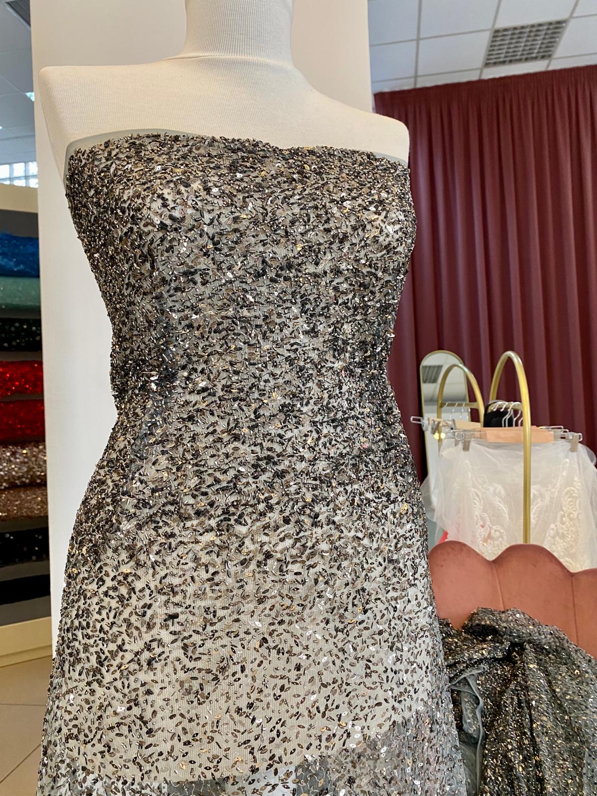 Csipke Antracit Szürke Haute Couture