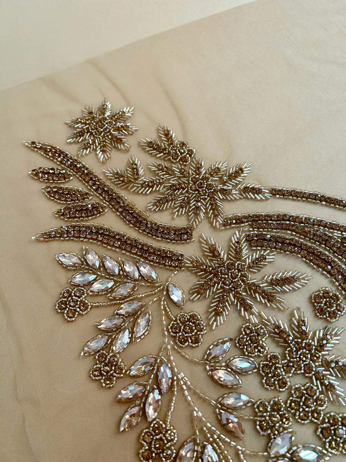 Antik Arany Panel Haute Couture