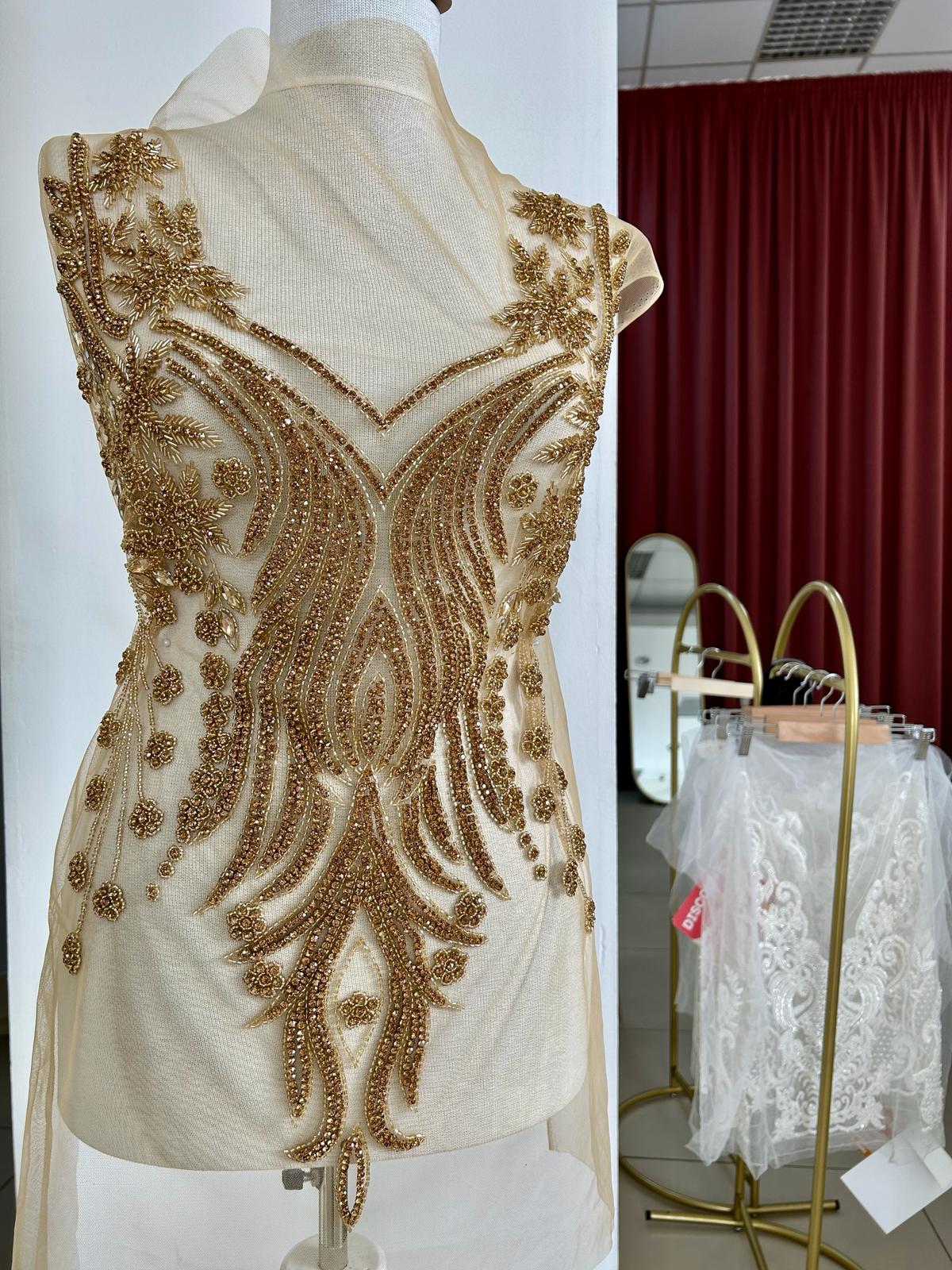 Antik Arany Panel Haute Couture