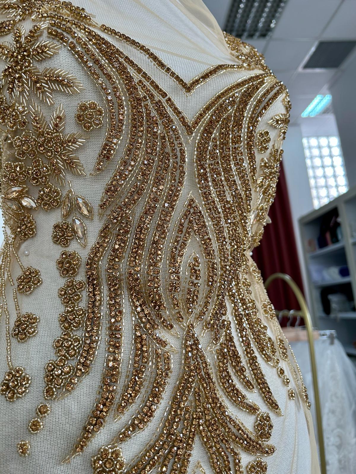 Antik Arany Panel Haute Couture