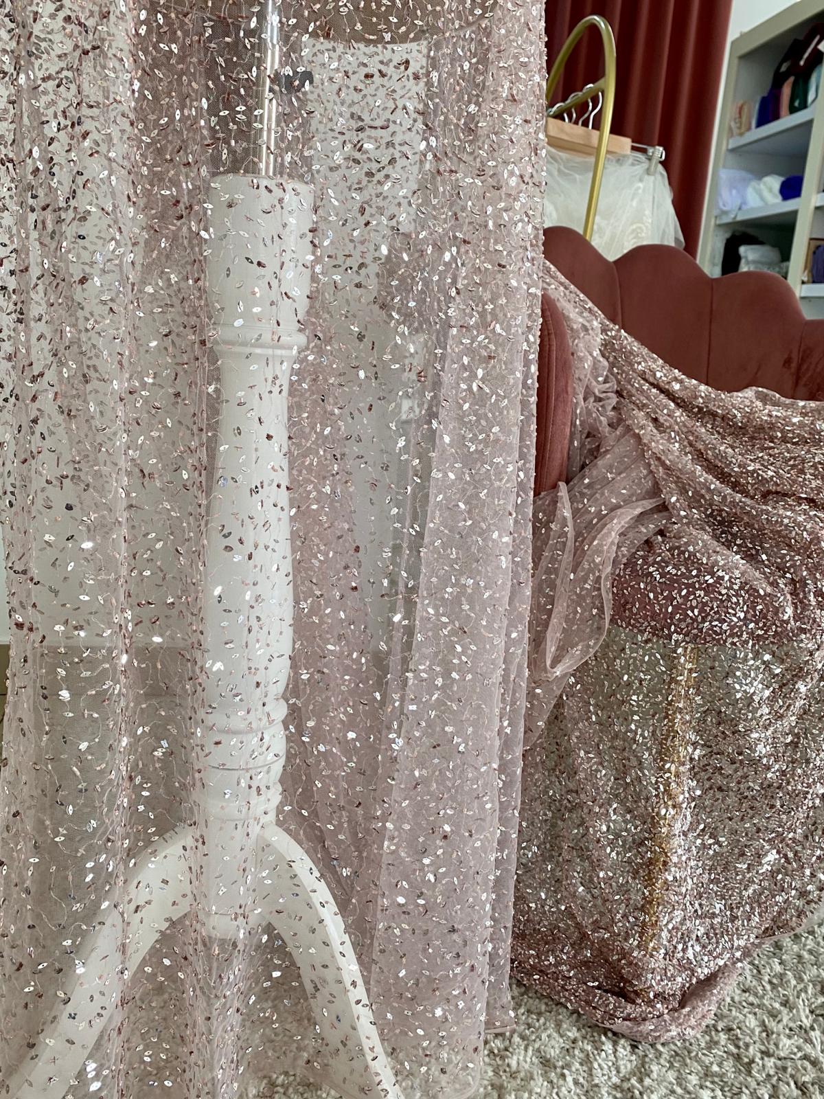 Púder Csipke Haute Couture