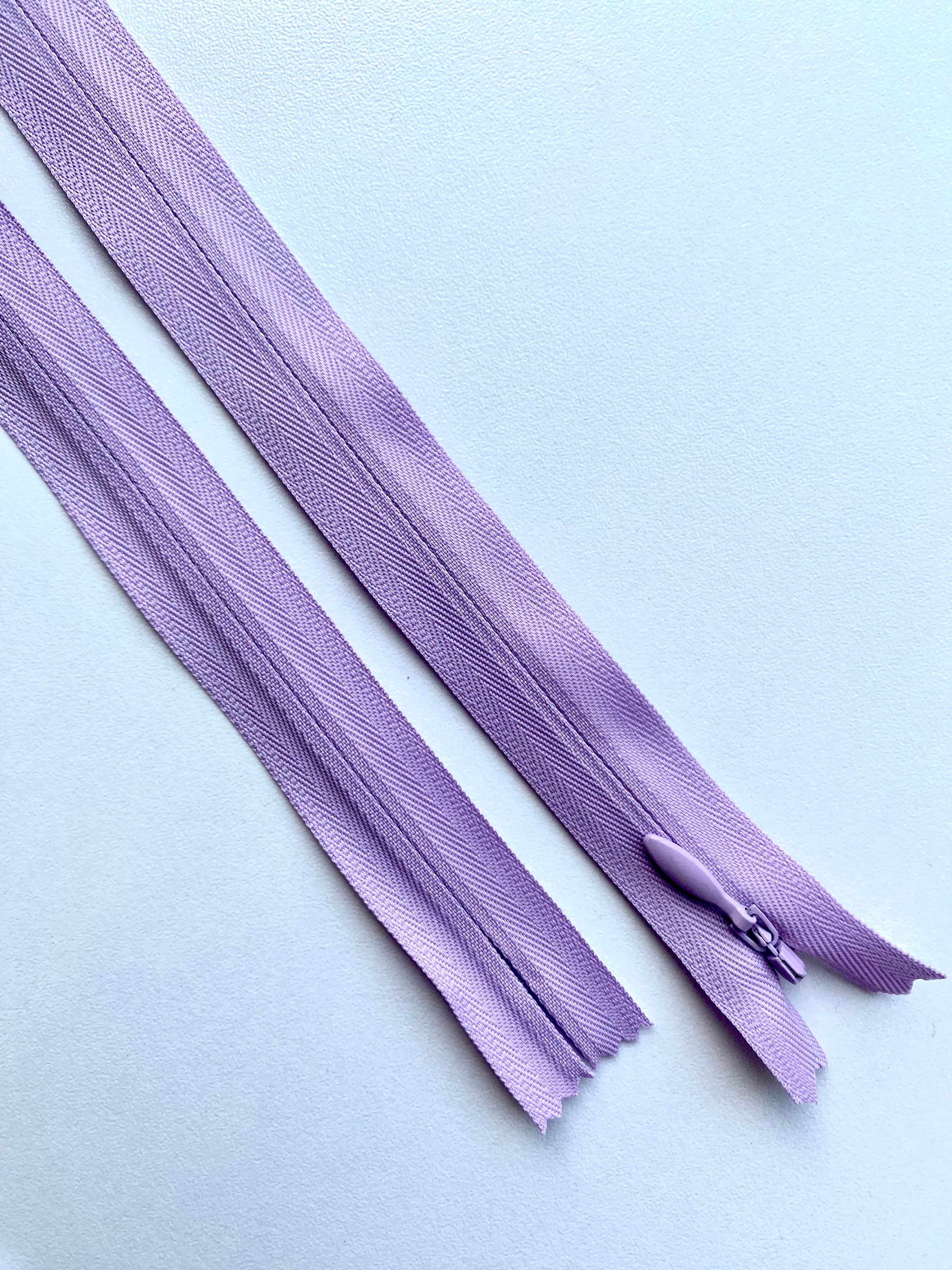 Premium Hidden Zipper Lavender Open - 70 cm Length