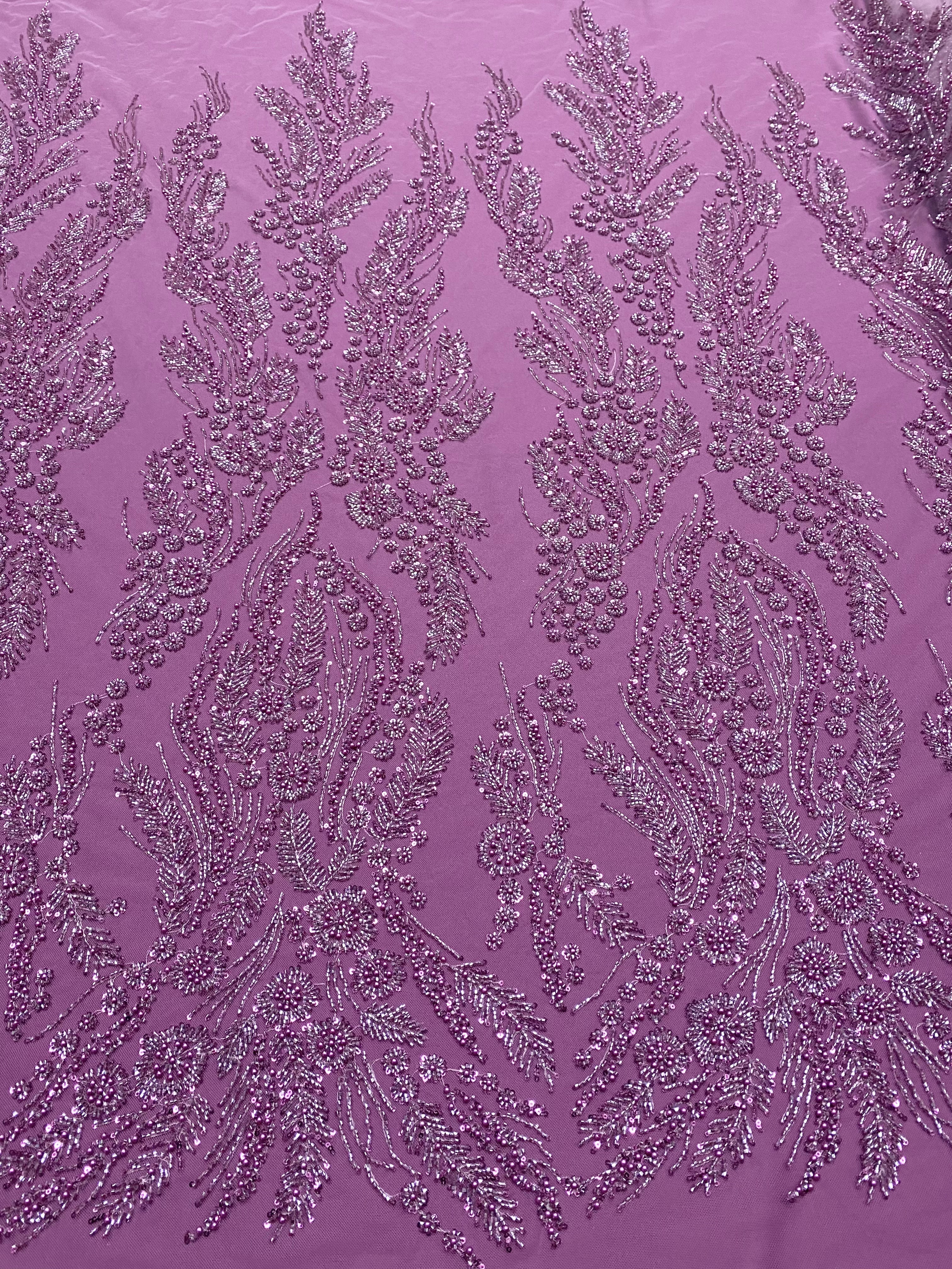 Dantela Couture Magenta virágmintával, gyöngyökkel, gyöngyöcskékkel és flitterekkel