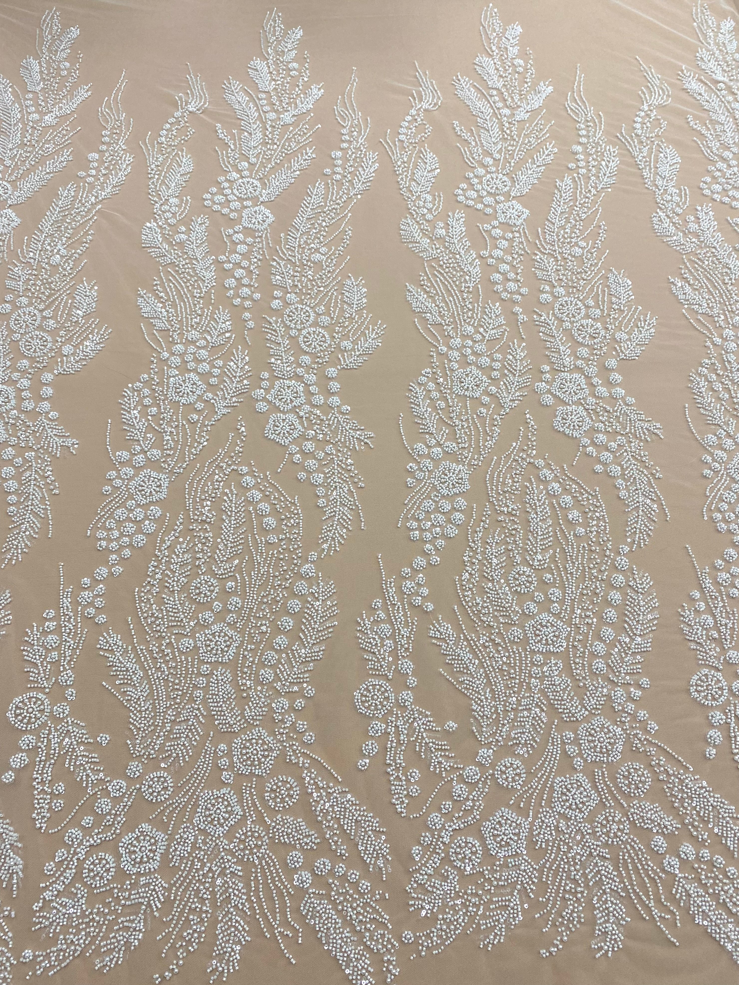 Csipke Couture Ivory, virágmintás, gyöngyökkel, gyöngyöcskékkel és flitterekkel