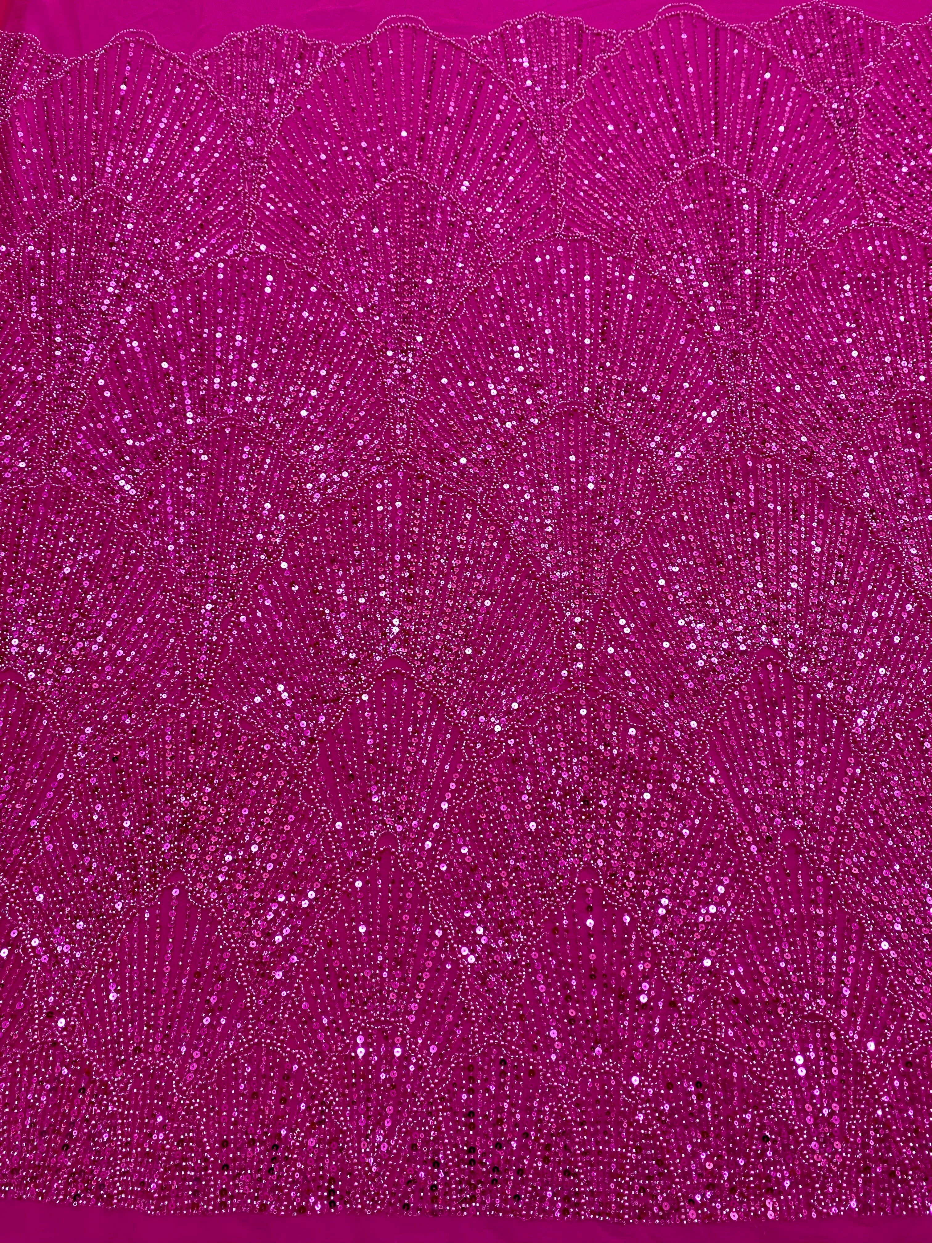 Dantela Couture Fucsia geometriai mintával, gyöngyökkel, gyöngyöcskékkel és flitterekkel