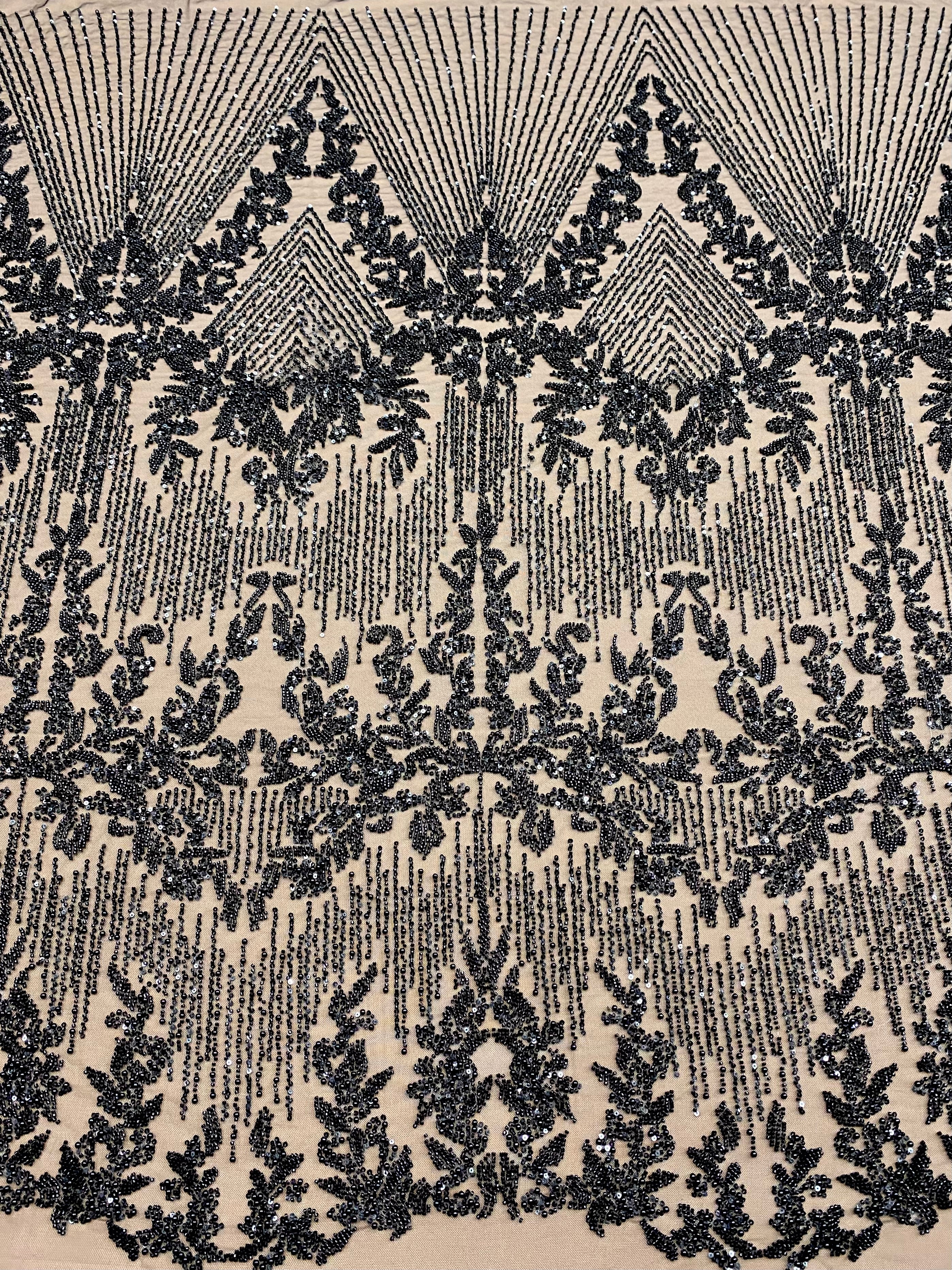 Dantela Couture Neagra cu Model Geometric, cu Perle, Margele si Paiete