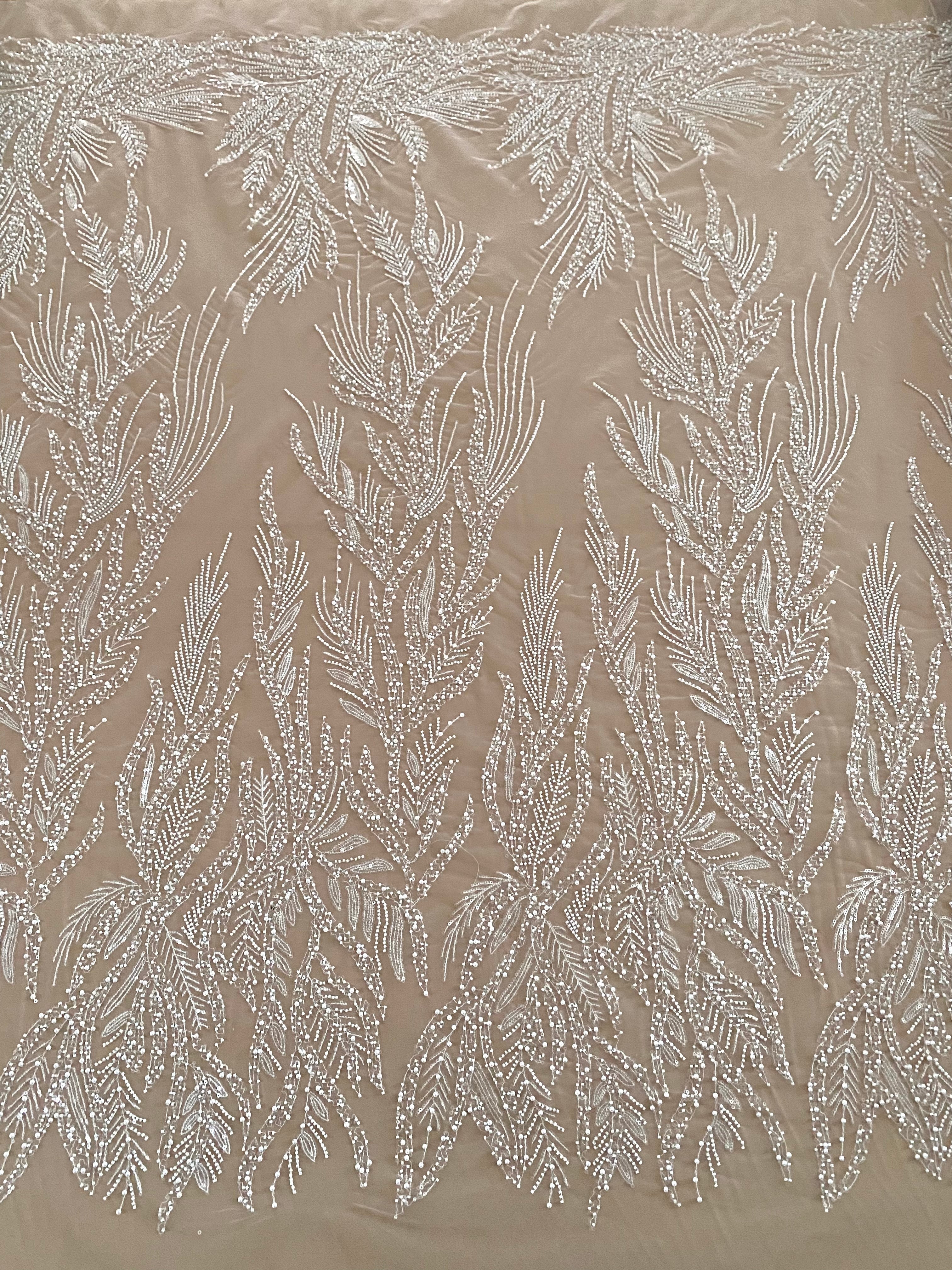 Dantela Couture Ivory cu Frunze, cu Perle, Margele si Paiete