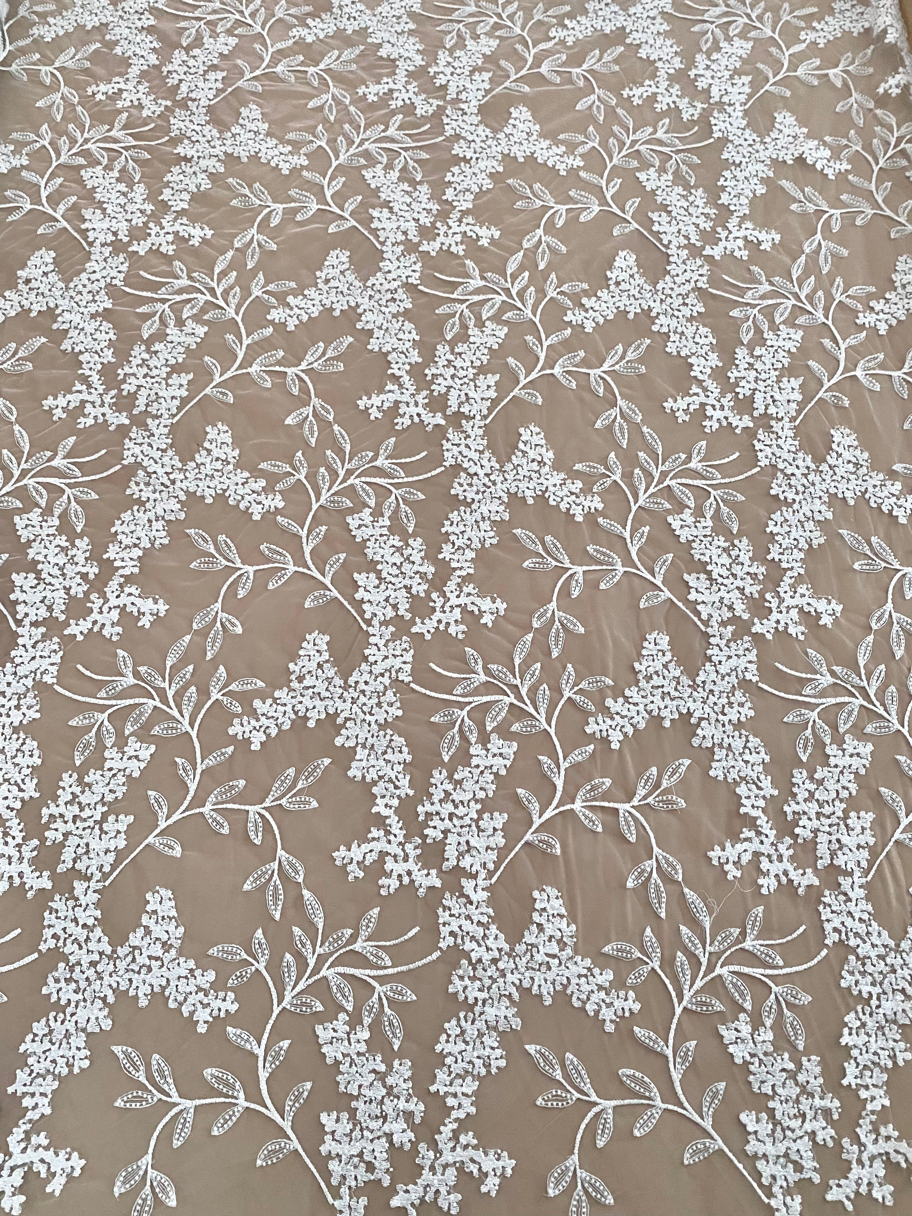 Dantela Couture Ivory cu Model Floral, cu Margele si Paiete