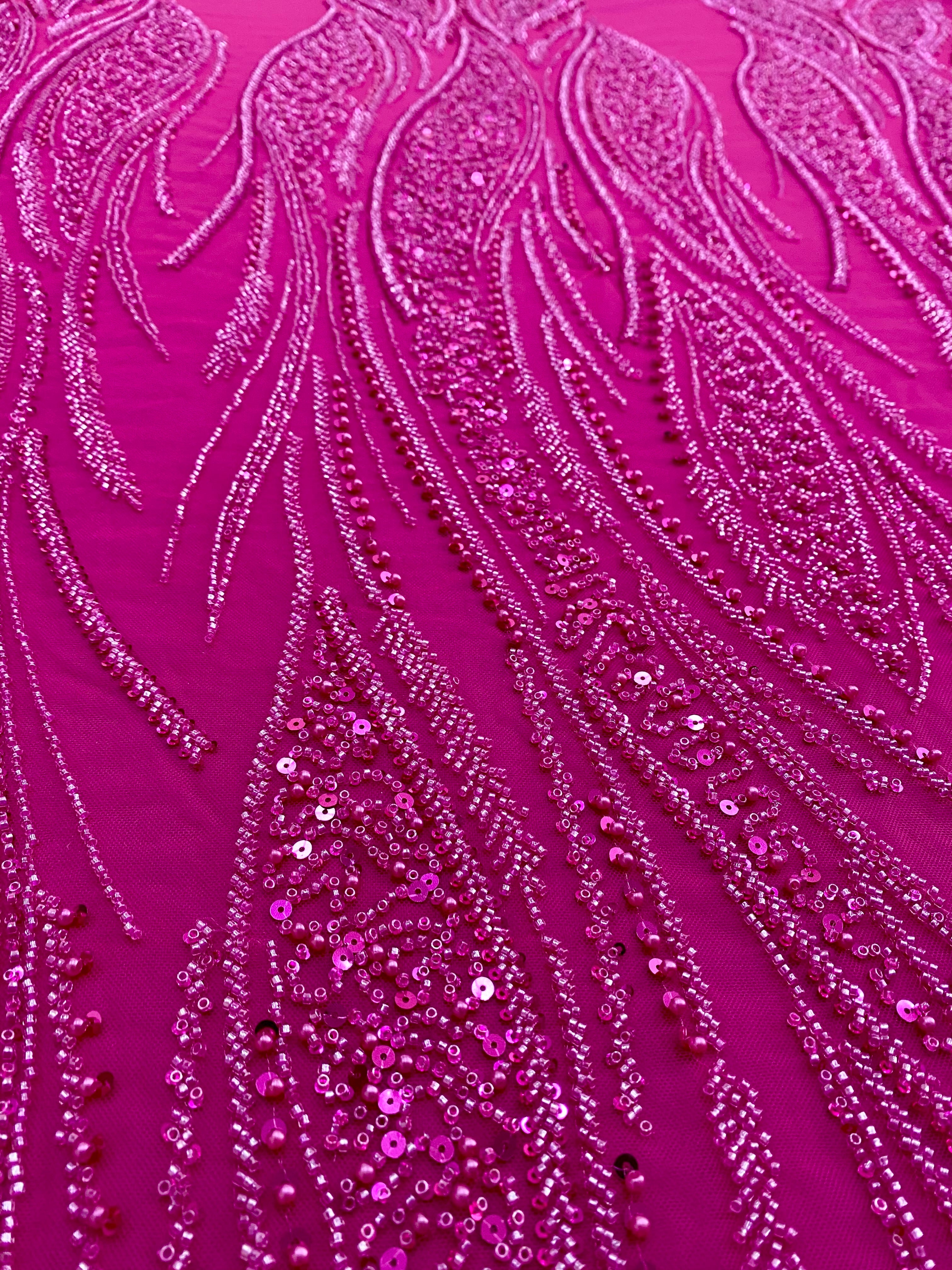 Dantela Couture Fucsia gyöngyökkel, gyöngyökkel és flitterekkel díszített panellel