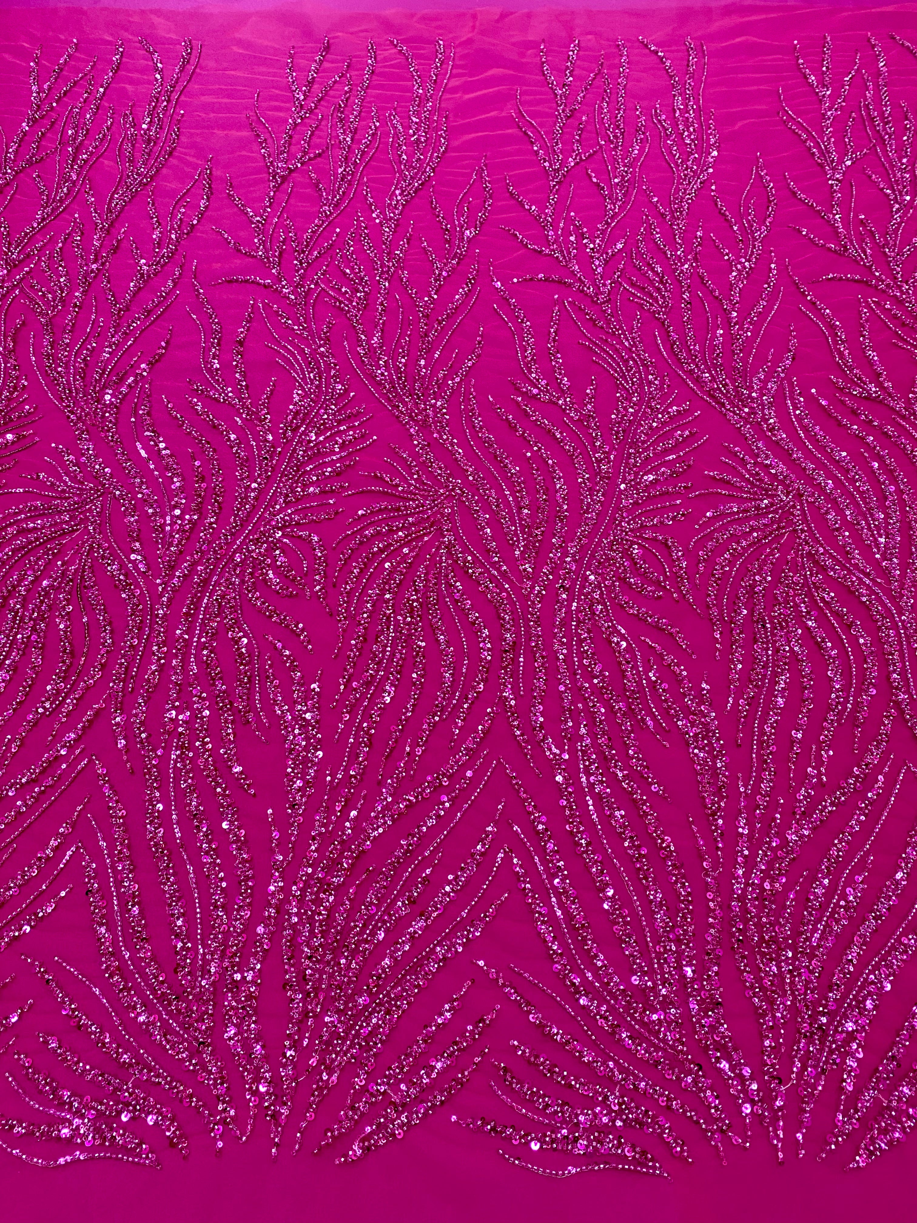 Dantela Couture Fucsia gyöngyökkel és flitterekkel, szálakkal