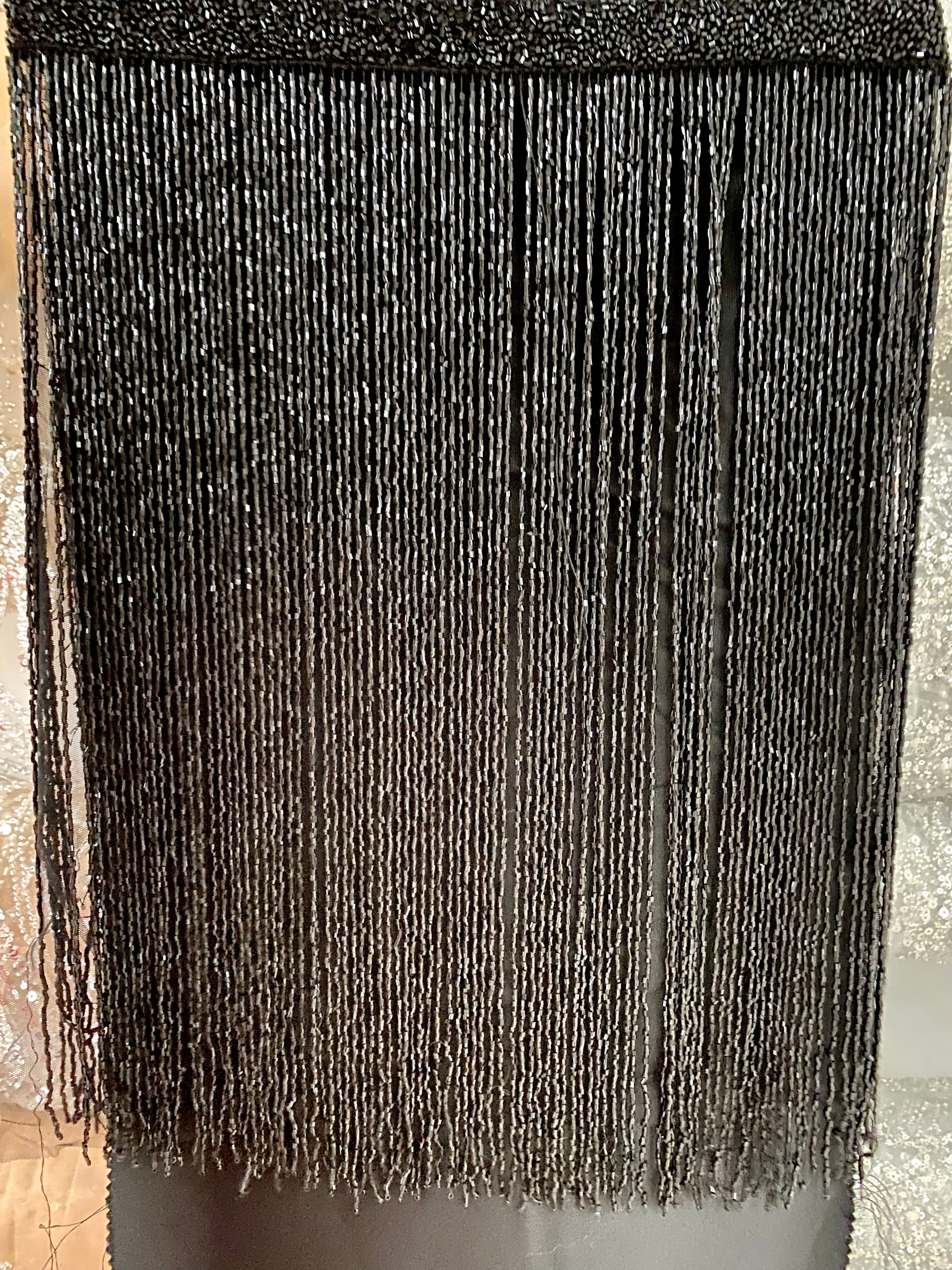 Fekete Üveggyöngy Bojtok - 40 cm hosszú