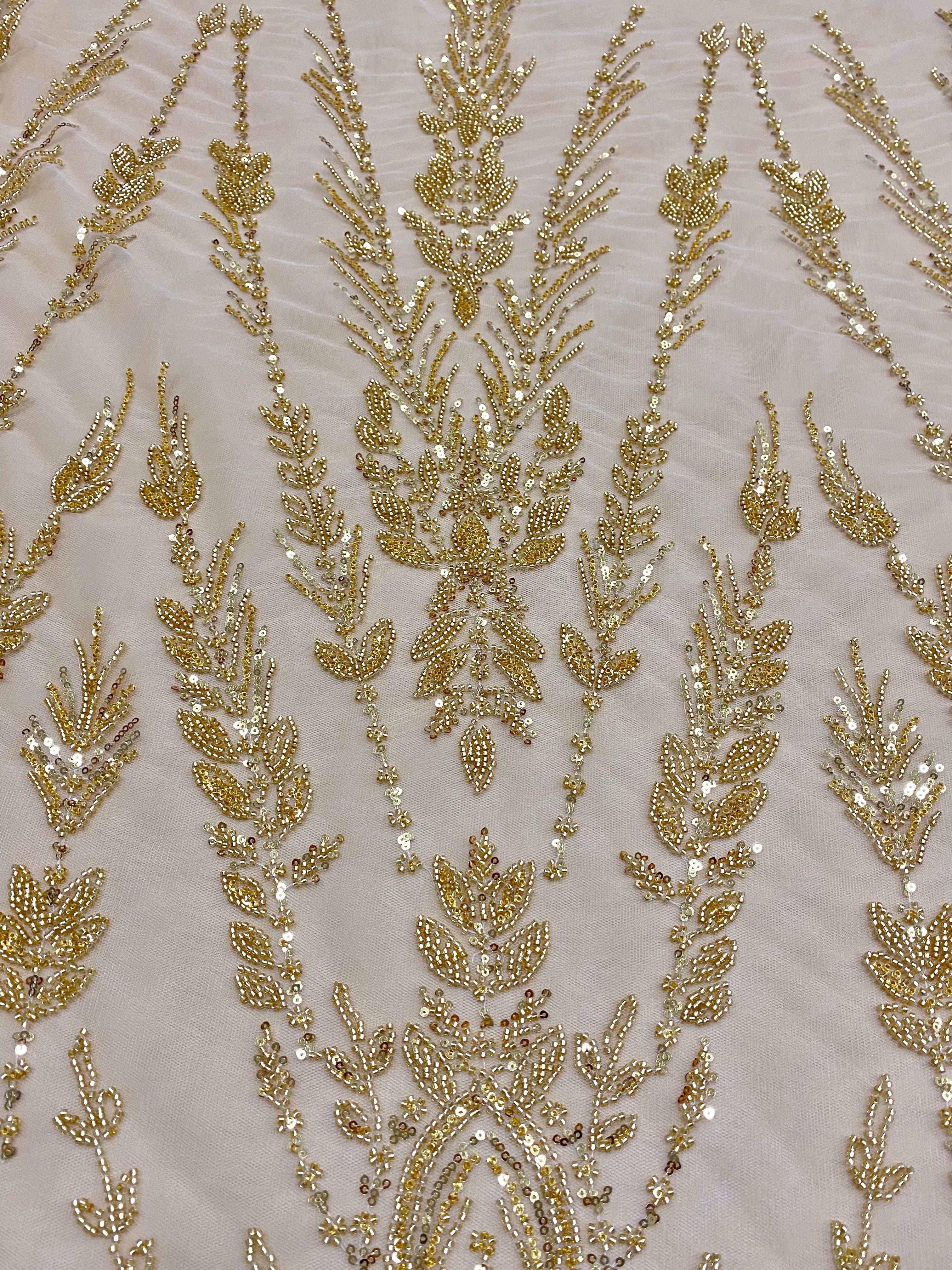 Arany Couture Csipke Panellel, Gyöngyökkel és Flitterekkel