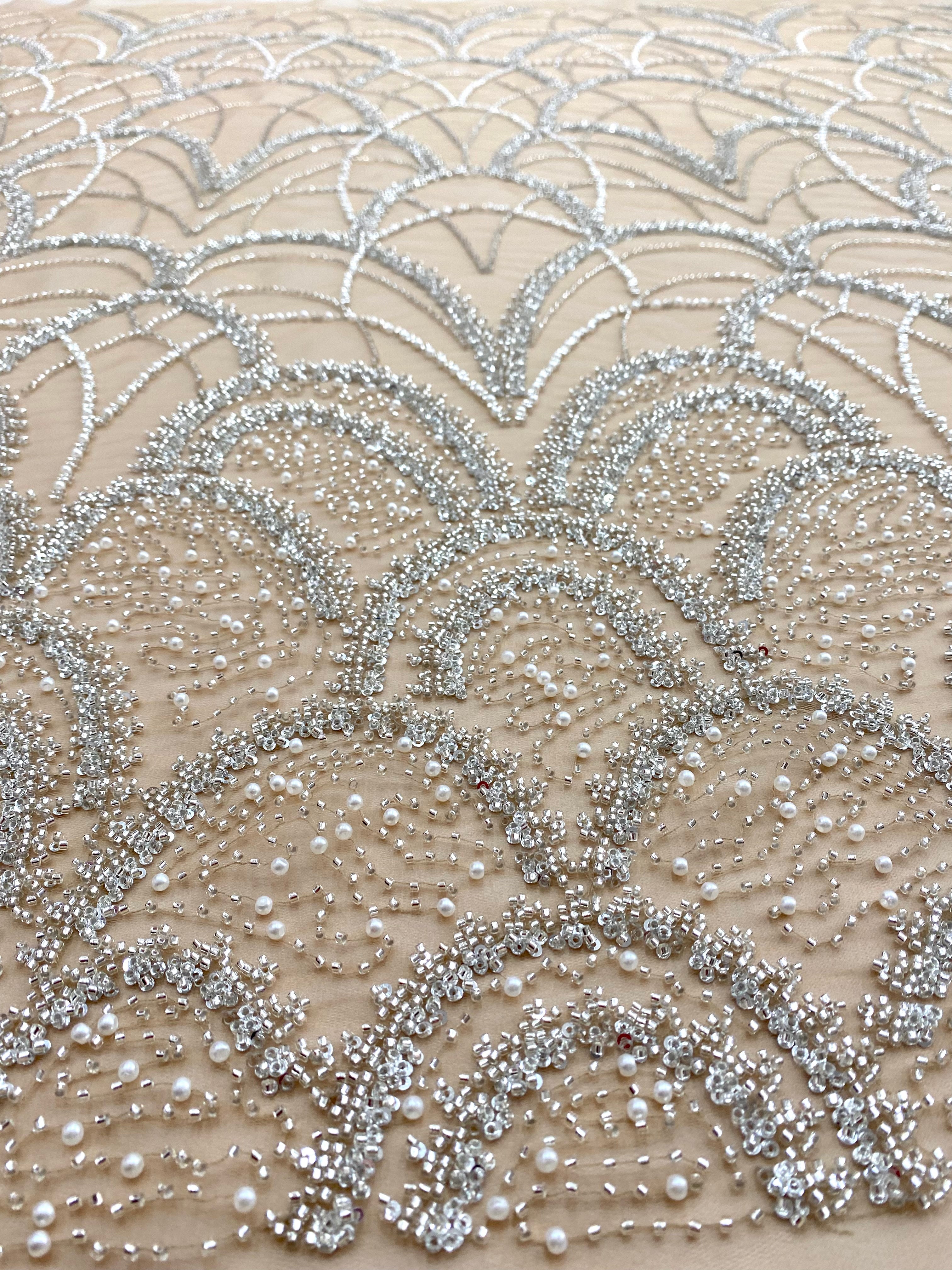 Cupon 2.39 m din Dantela Couture Argintie pe Tulle Nude cu Model Geometric, cu Perle, Margele si Paiete