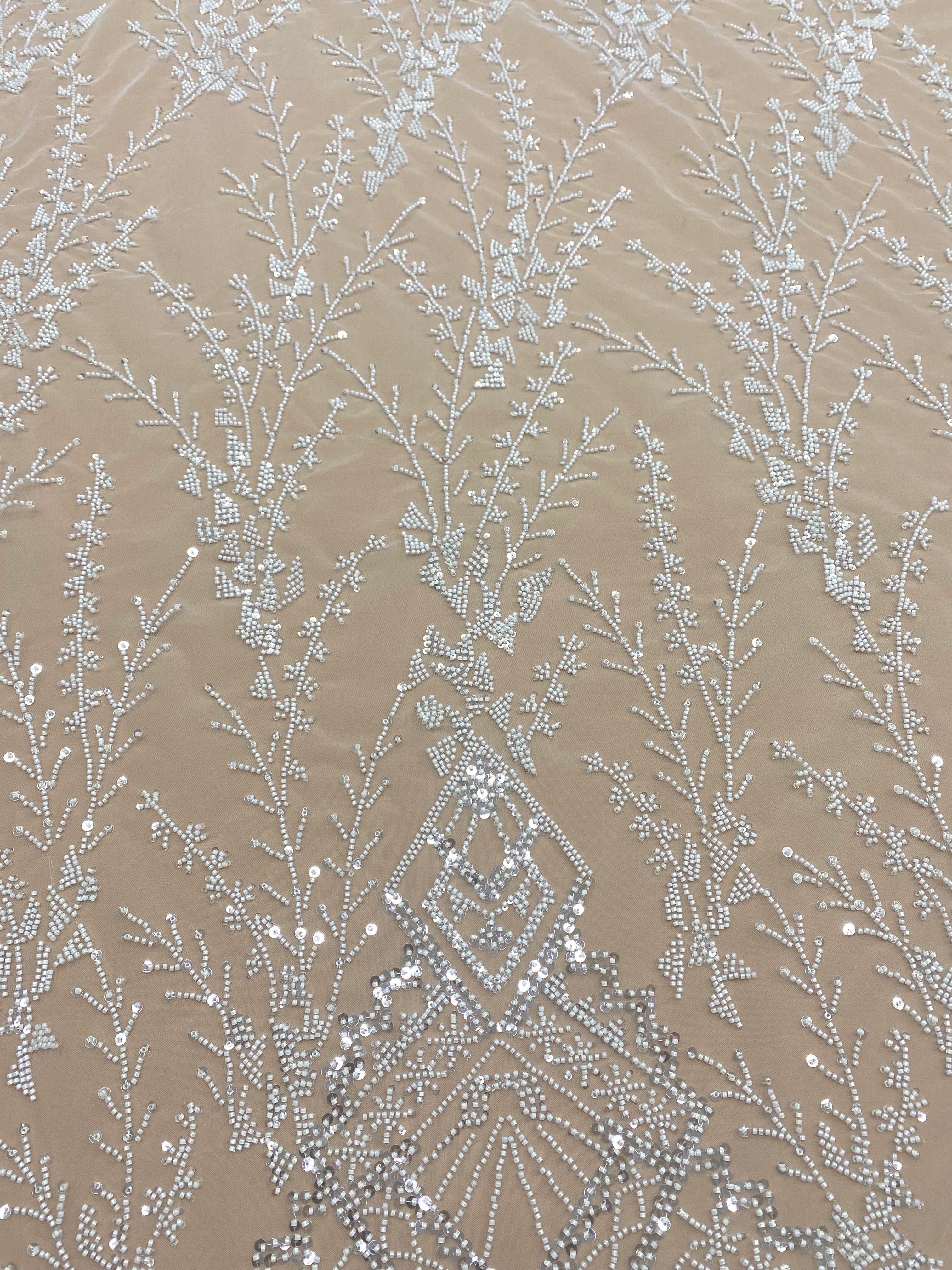 Csipke Couture Ivory geometrikus mintával, gyöngyökkel és flitterekkel