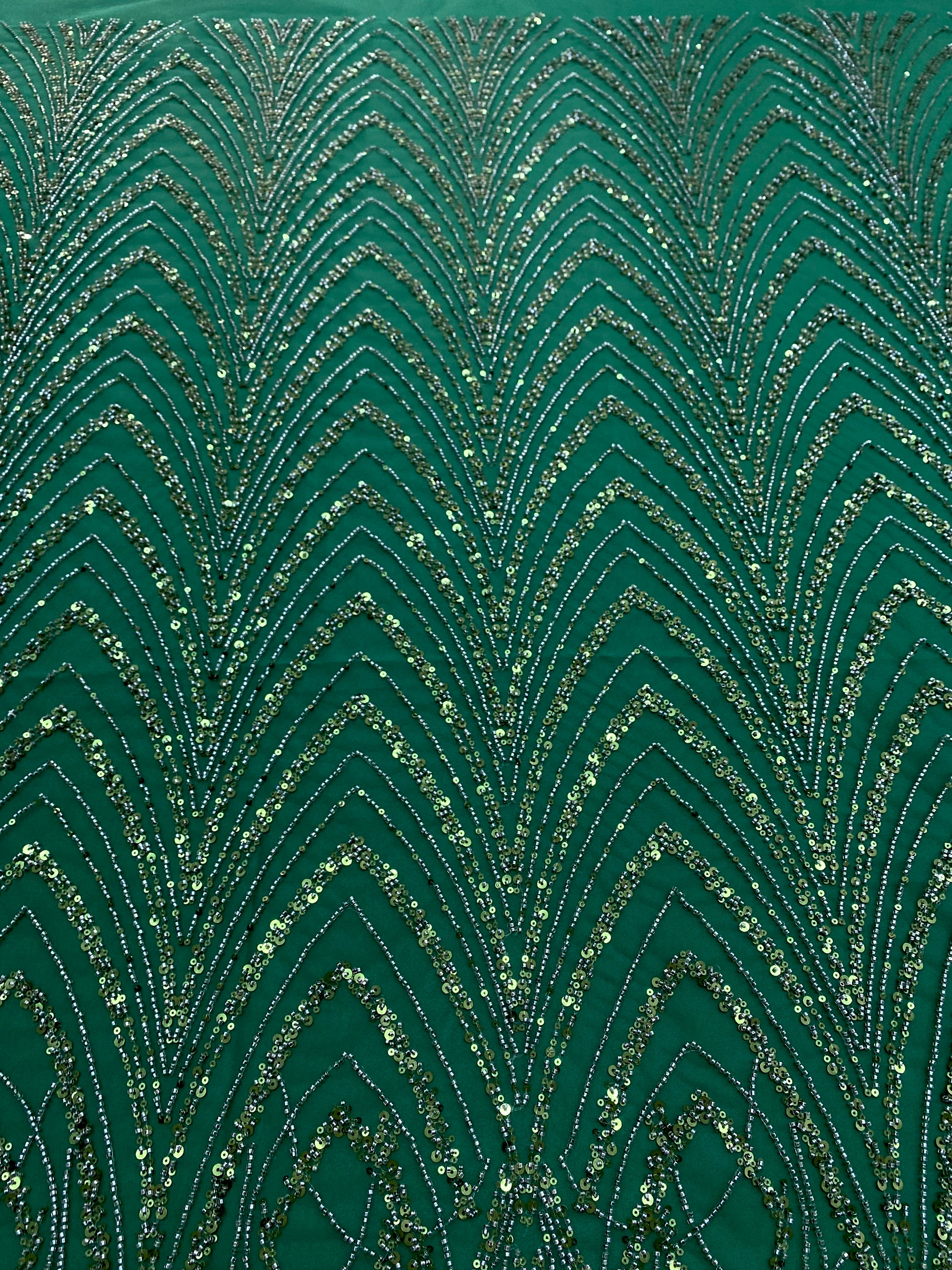 Dantela Couture Smaragdzöld Geometriai Mintával Gyöngyökkel és Flitterekkel