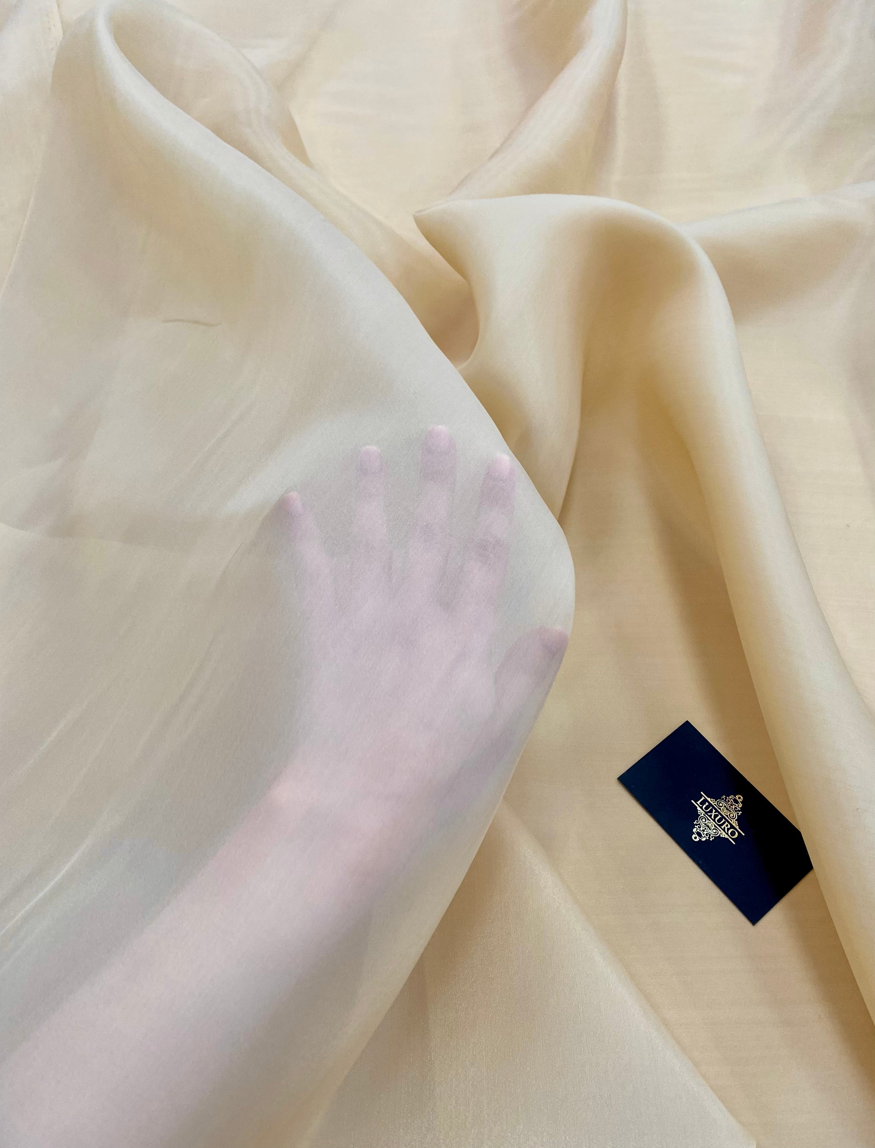 Organza Pearlescent Ivory