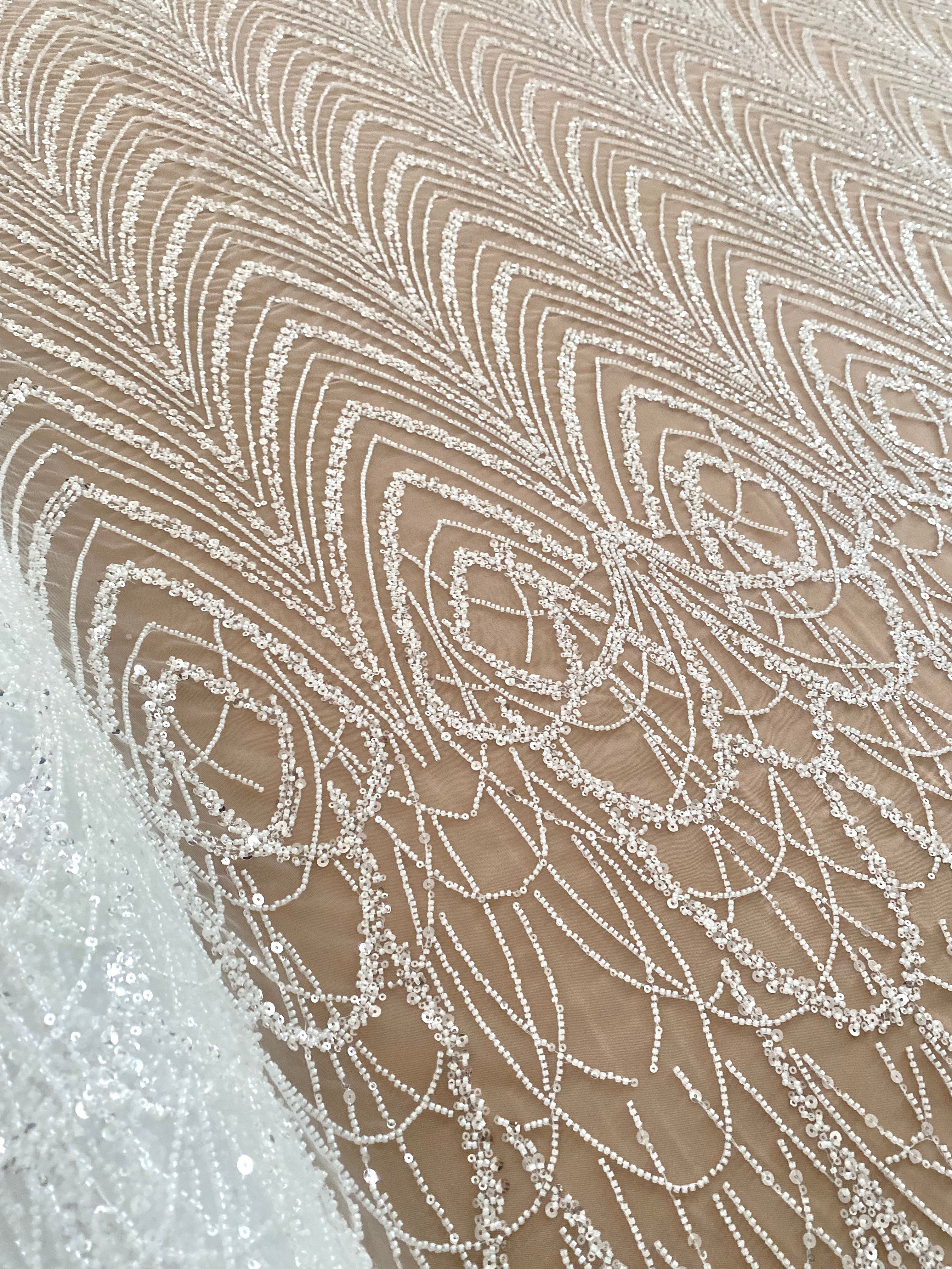 Cupon 2.30 m din Dantela Couture Ivory cu Model Geometric cu Margele si Paiete