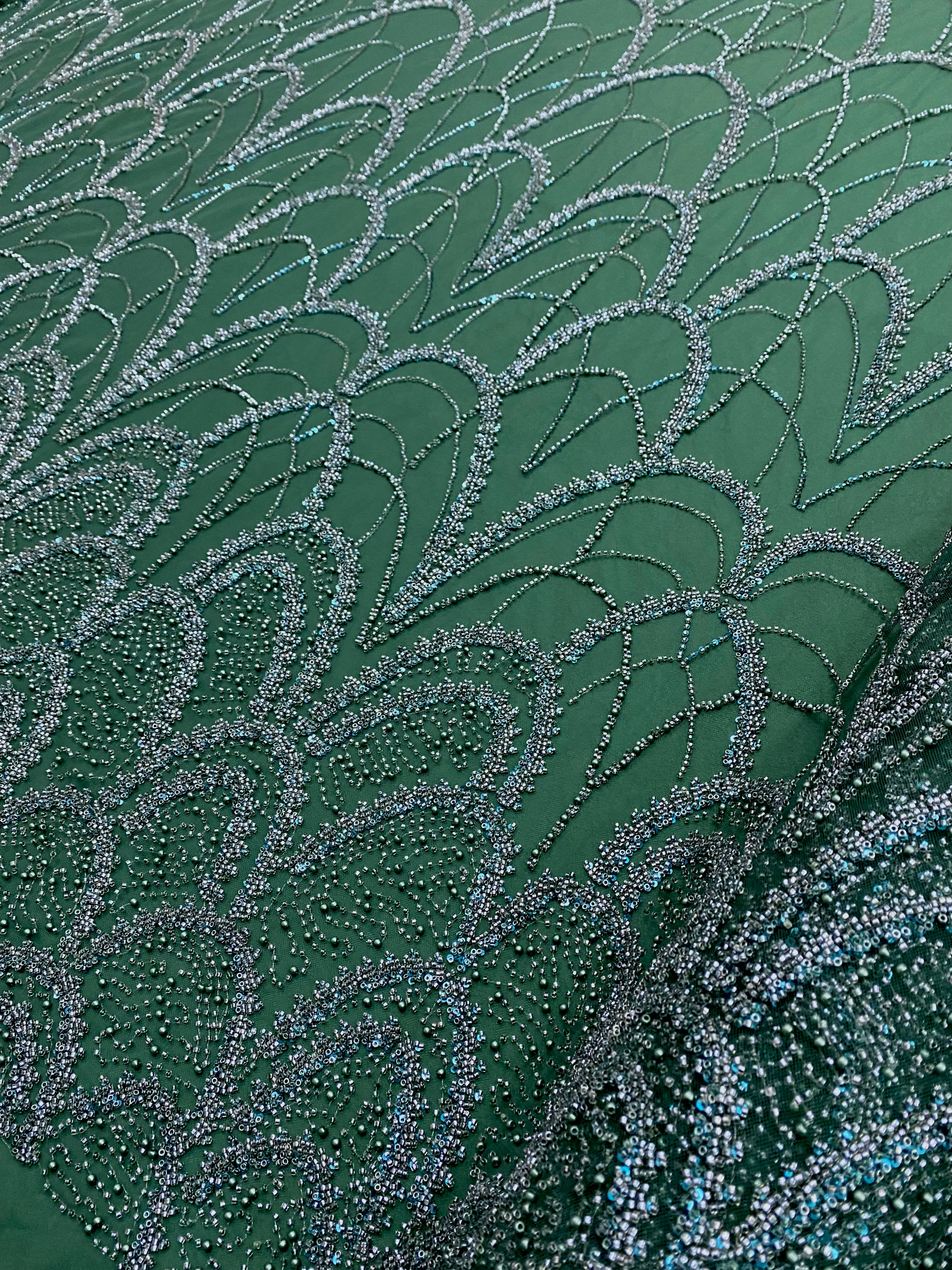 Dantela Couture Verde Smarald cu Model Geometric, cu Perle, Margele si Paiete