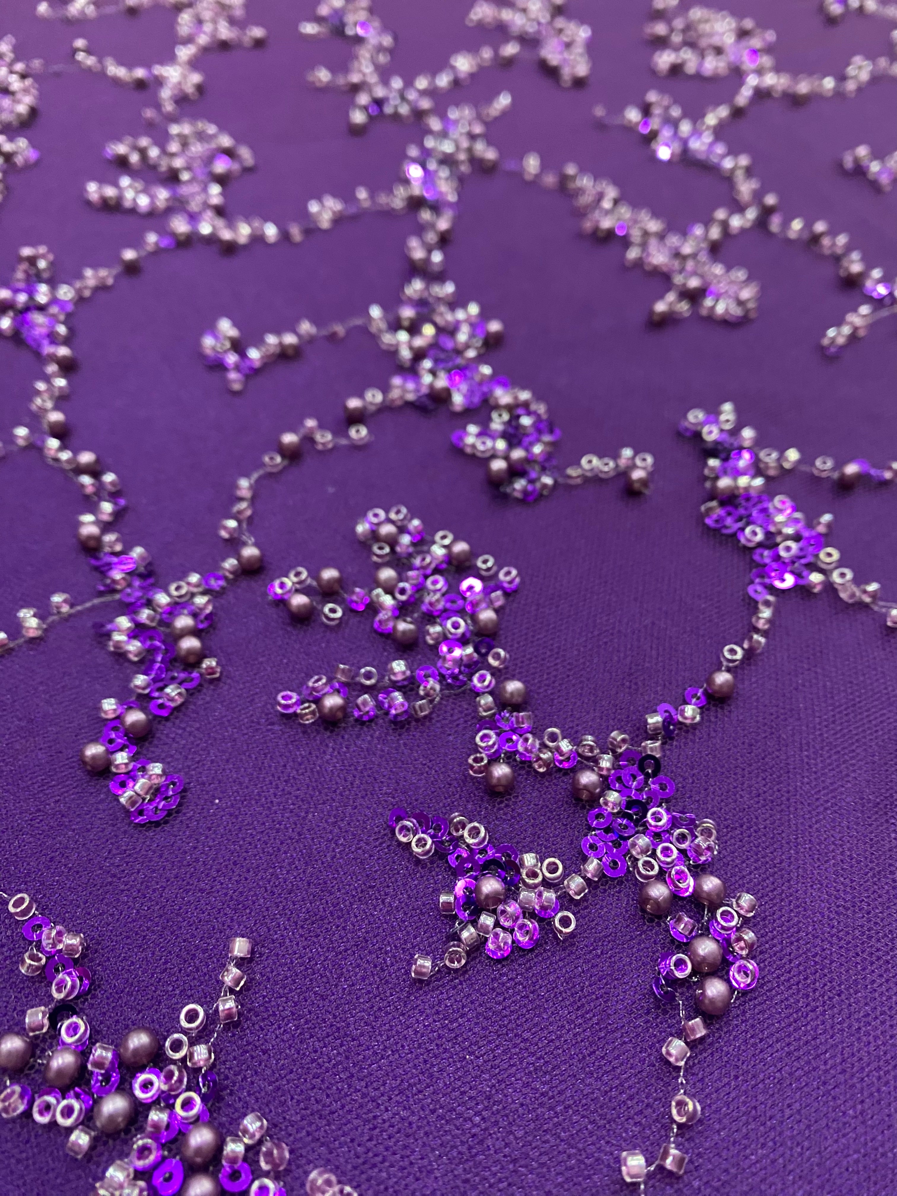 Dantela Couture Mov Inchis cu Perle, Margele si Paiete