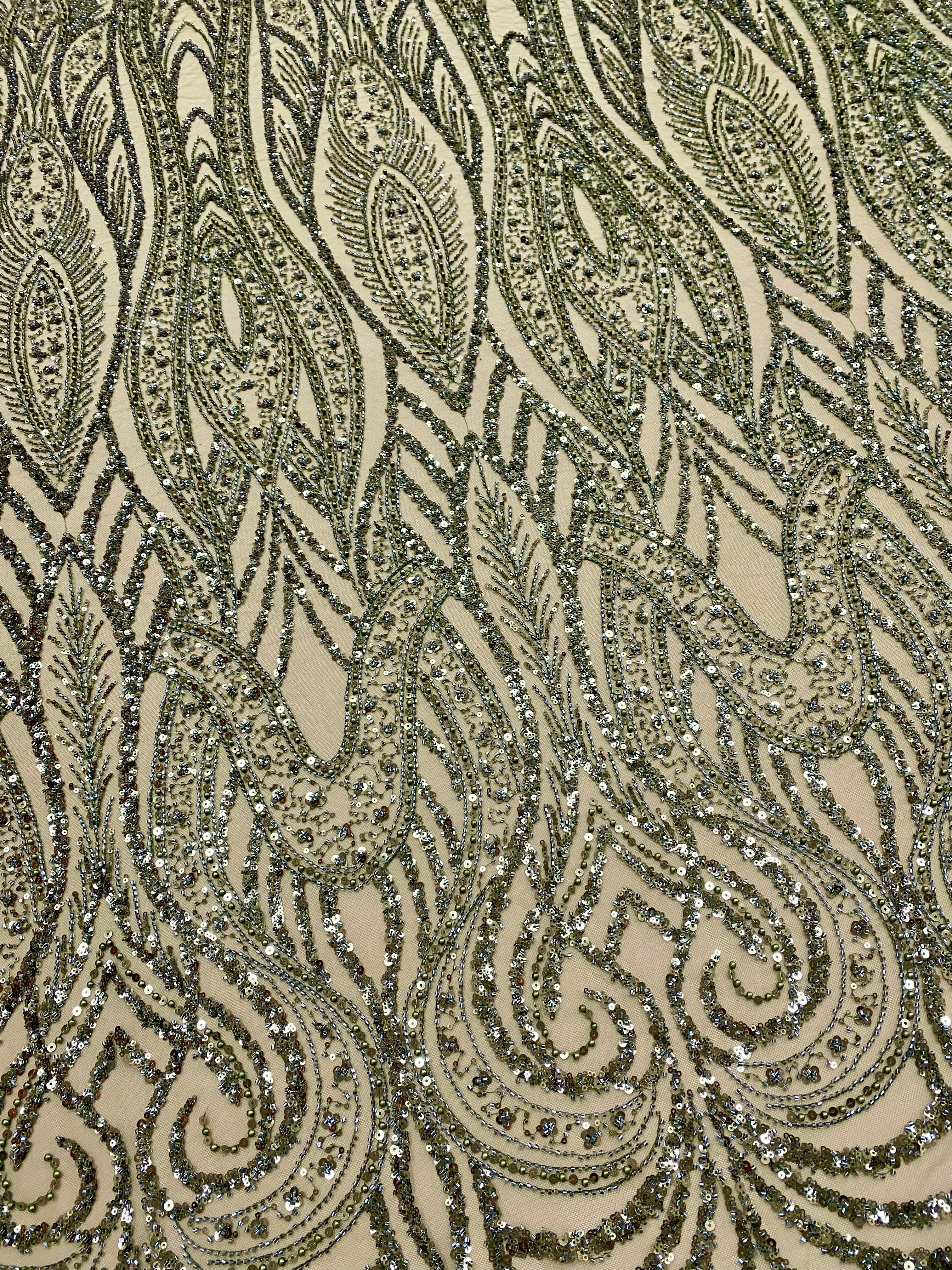 Dantela Couture Olive geometriai mintával, gyöngyökkel, gyöngyökkel és flitterekkel