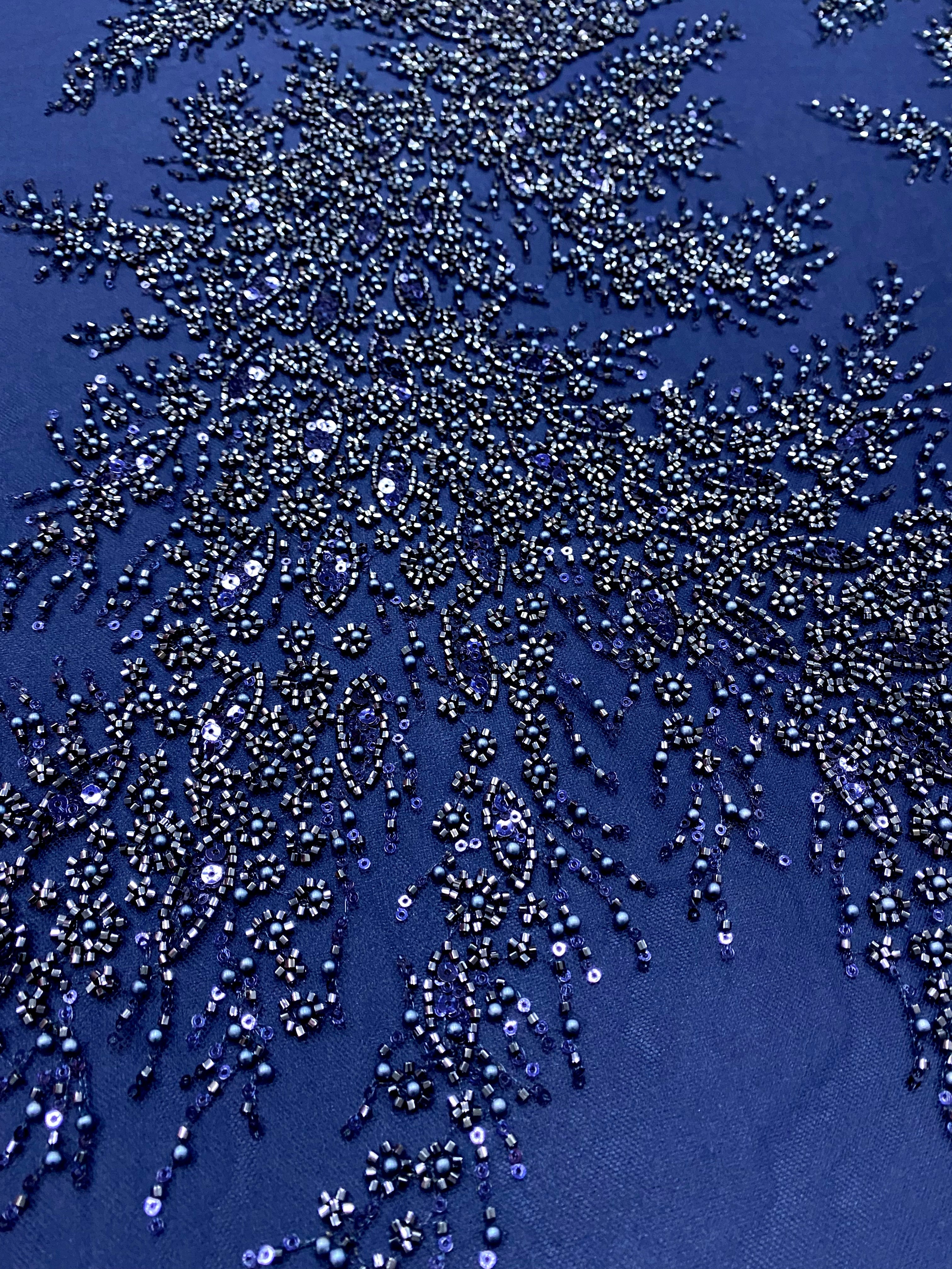 Dantela Couture Bleumarin cu Panou, cu Perle, Margele si Paiete