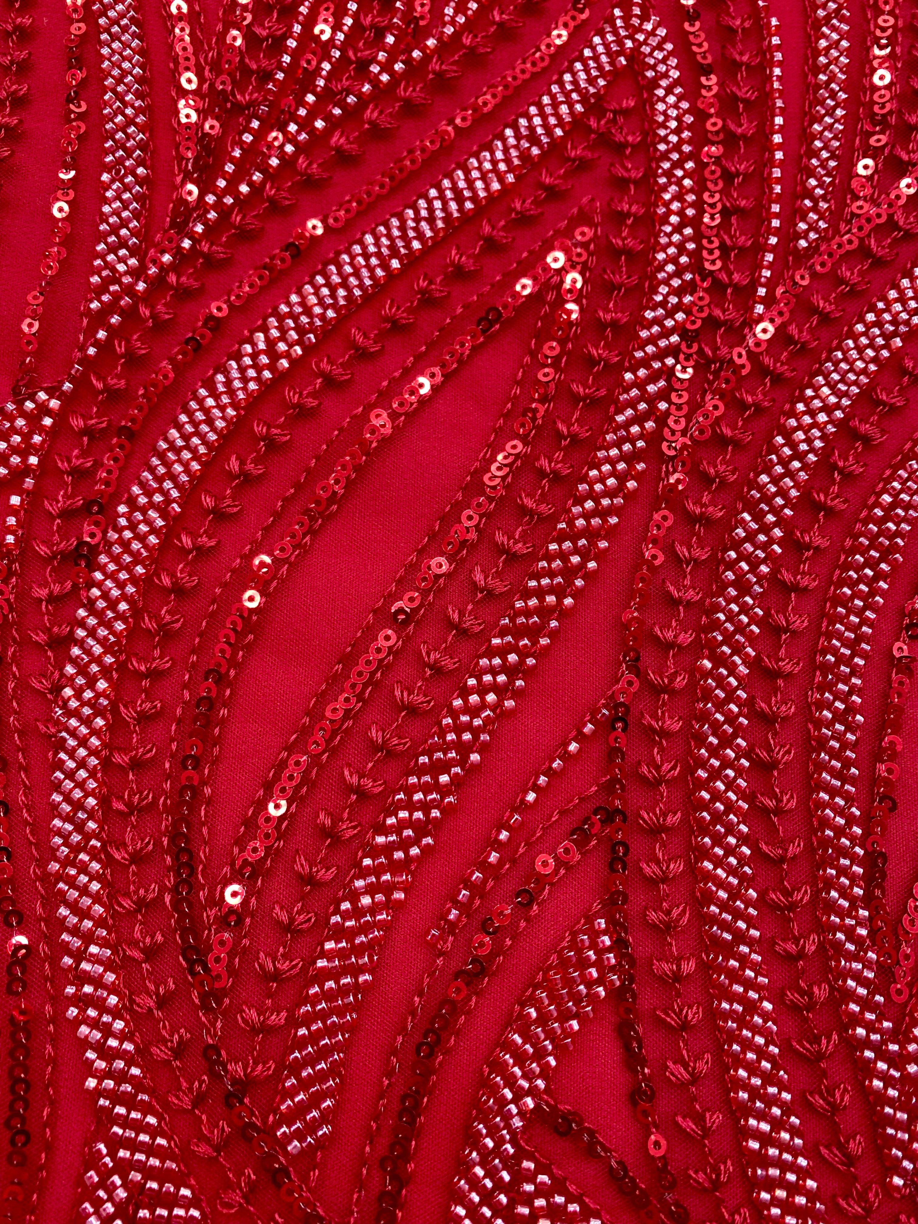 Dantela Couture Rosie cu Model Liniar, cu Margele si Paiete