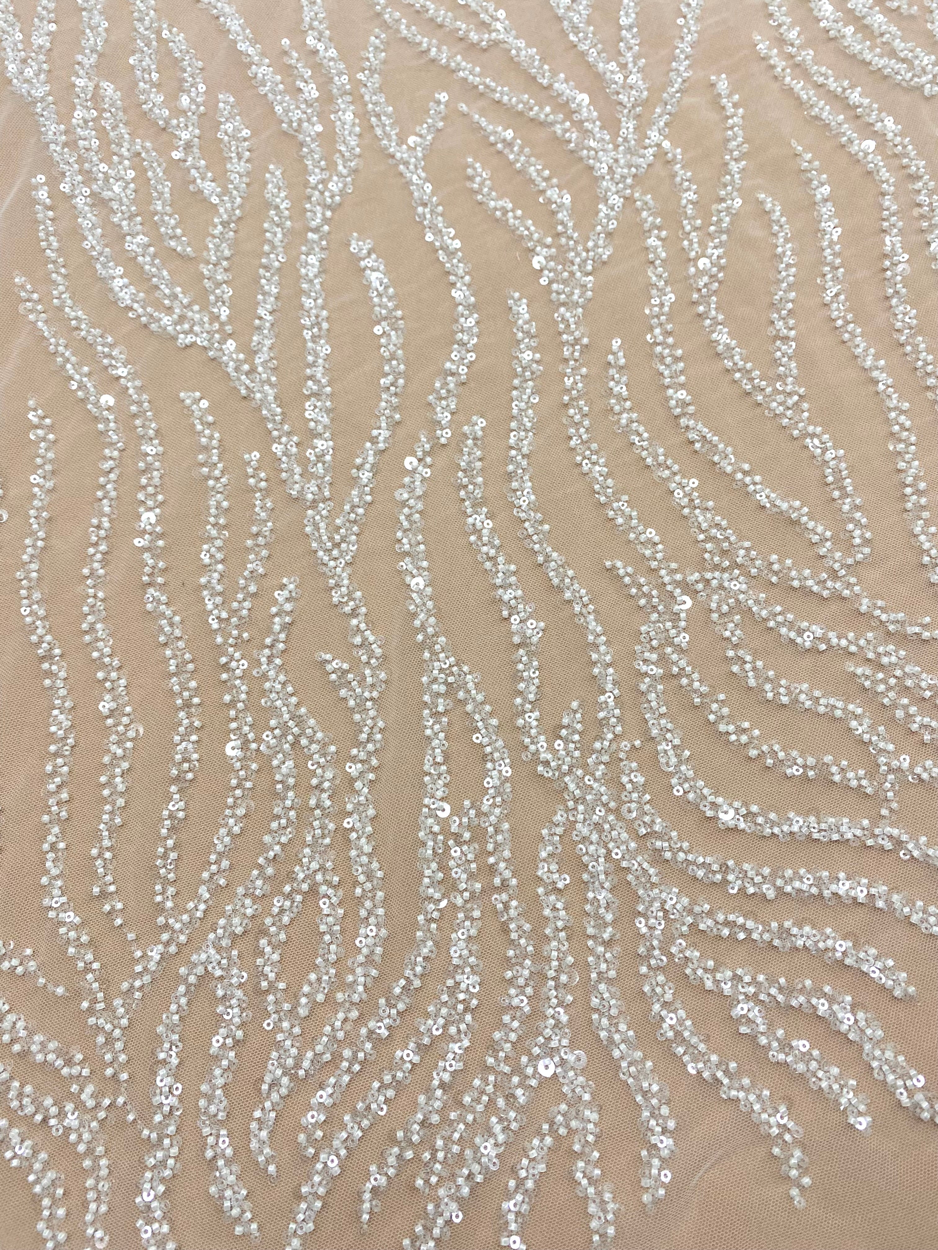 Csipke Couture Ivory, szálas díszítéssel, gyöngyökkel és flitterekkel