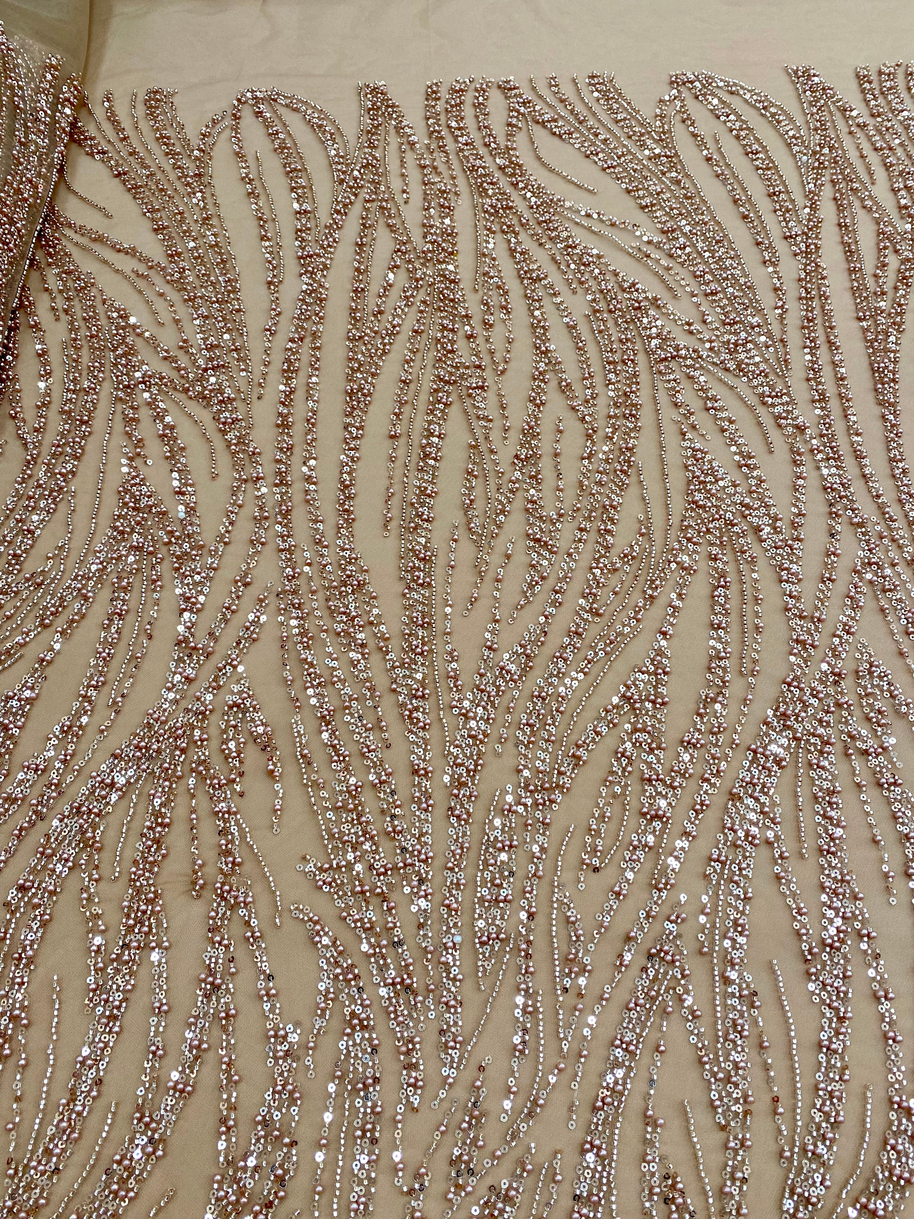 Dantela Couture Auriu Rose pe Tulle Nude cu Model Geometric, cu Perle, Margele si Paiete